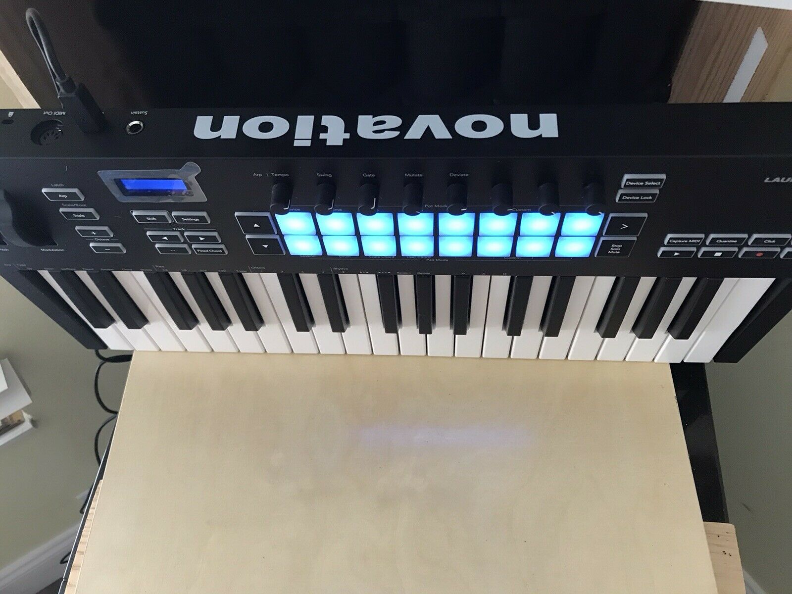 Novation Launchkey 37 Mk3 37-key Keyboard Controller - Fresh Stock Dated February 2026