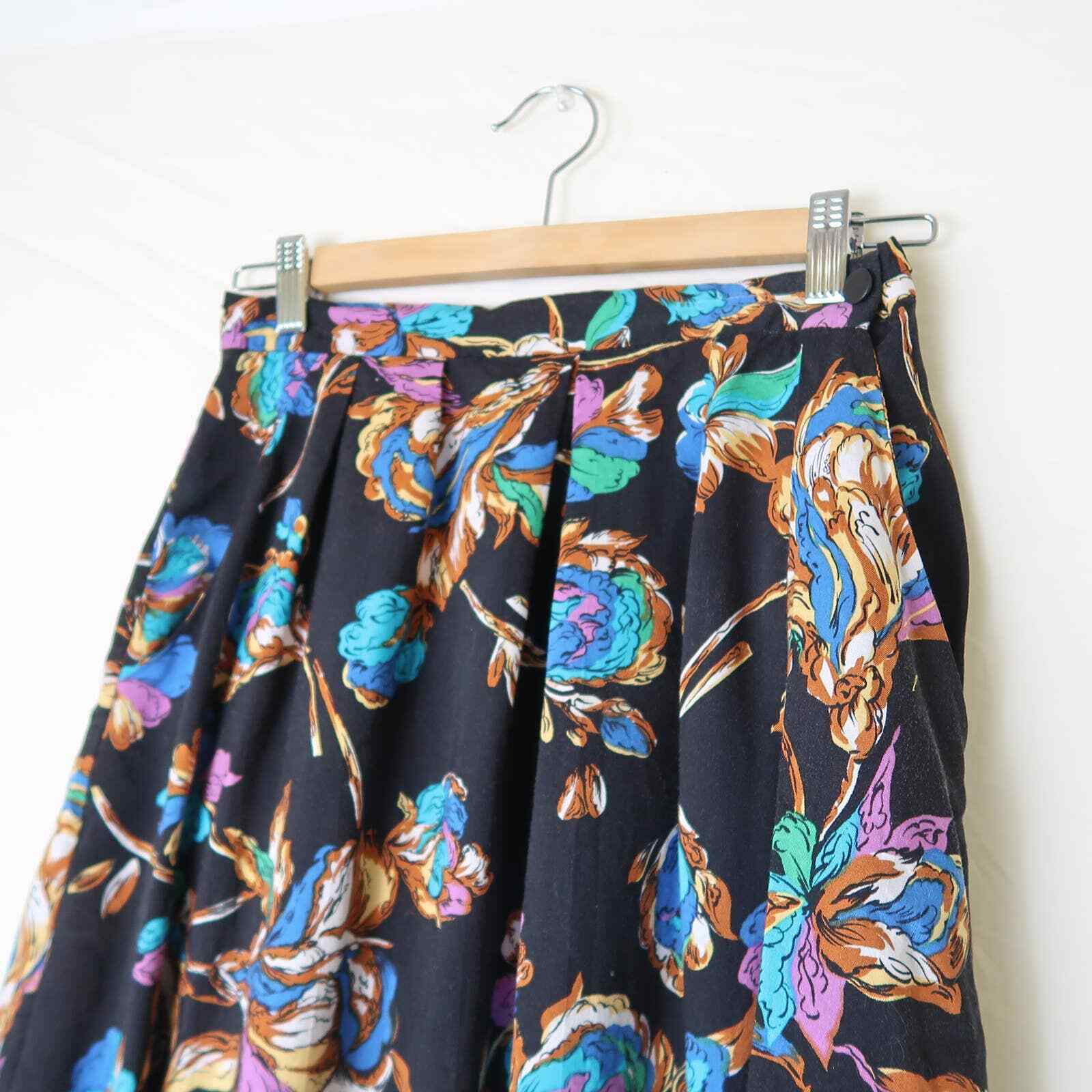 Vintage 90s black and blue floral print pleated midi skirt 29