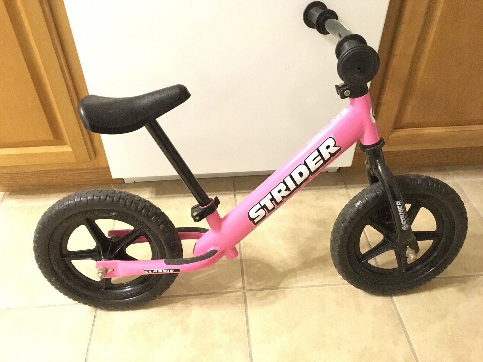Strider 12 inch Sport No-Pedal Balance Bike Girls Used - Fresh Stock Dated February 2026