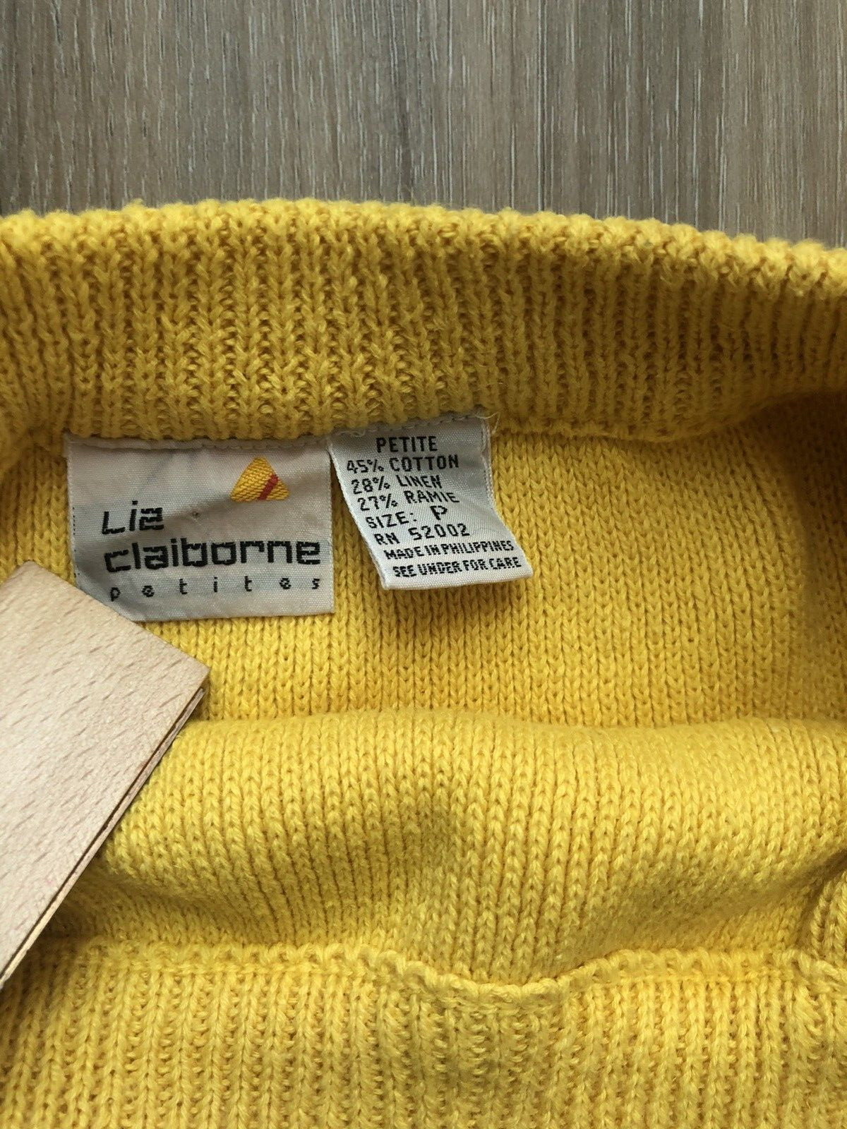 Vintage Woman's Liz Claiborne Petites Yellow Knit Midi Skirt- Size Small - Fresh Stock Dated March 2026