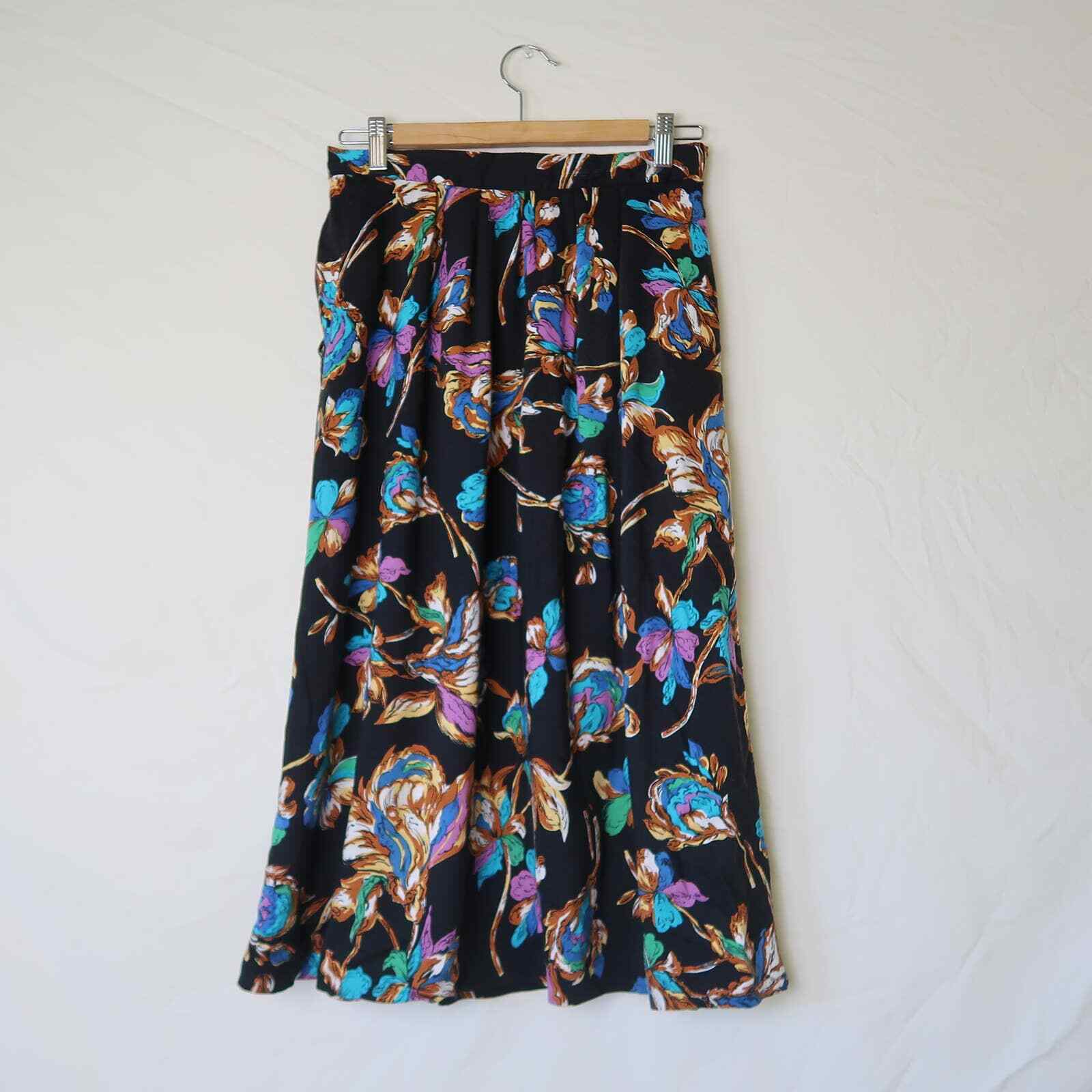 Vintage 90s black and blue floral print pleated midi skirt 29