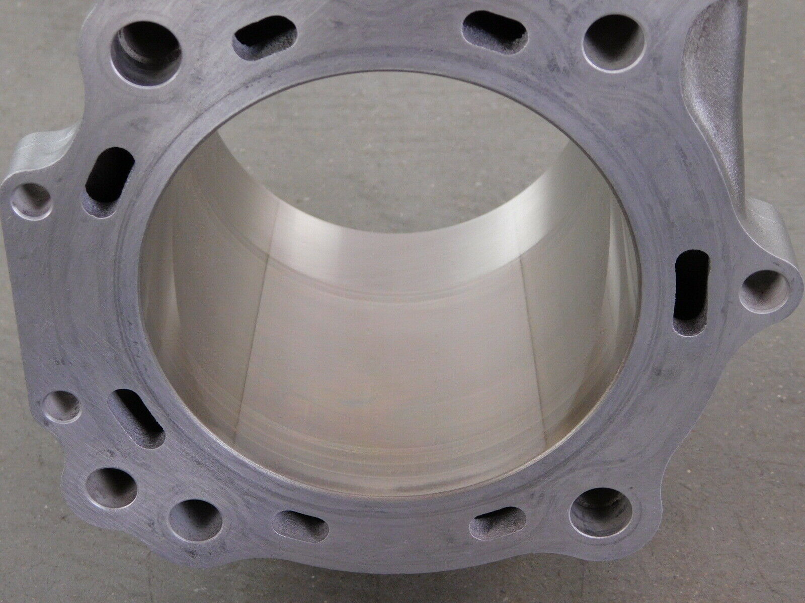 REAR Cylinder Block w/Piston *NICE! 02-12 V-Strom 1000 DL1000 VSTROM SV1000 - Fresh Stock Dated February 2026