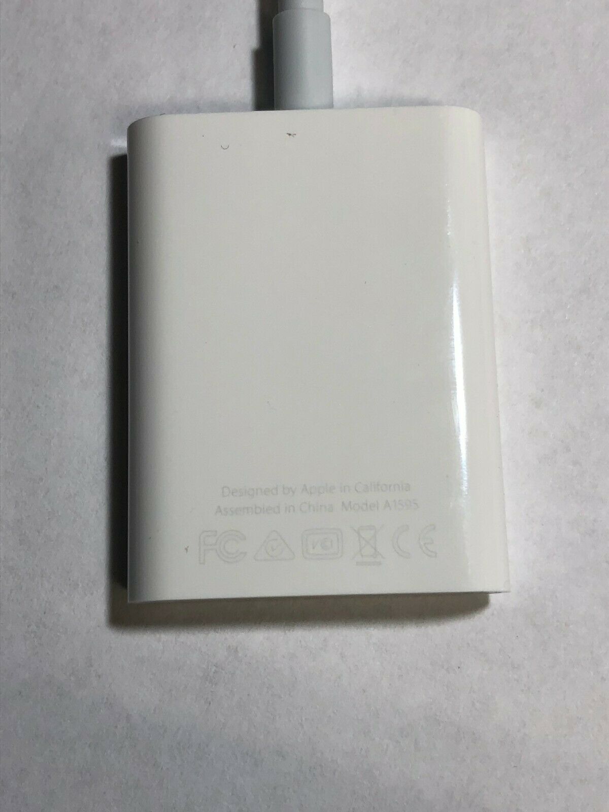 Original Apple Lightning to SD Card Camera Reader A1595 MJYT2AM/A Fast Shipping! - Fresh Stock Dated February 2026
