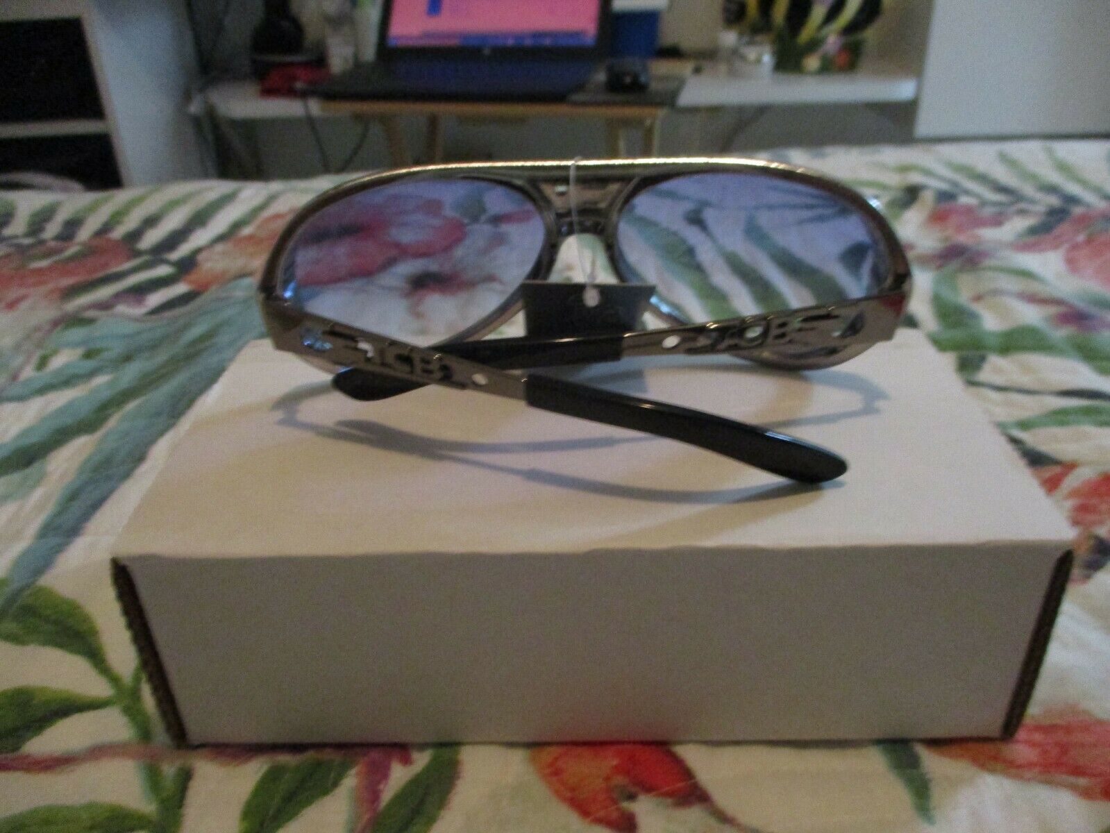 ELVIS PRESLEY CHROME FRAMED SUNGLASSES WITH BLUE TINT LENS METAL ARMS - Fresh Stock Dated February 2026