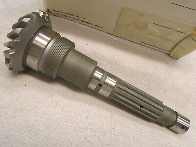 New Yamaha middle gear drive shaft 1999-08 V-Star 1100 Classic Custom VStar - Fresh Stock Dated February 2026