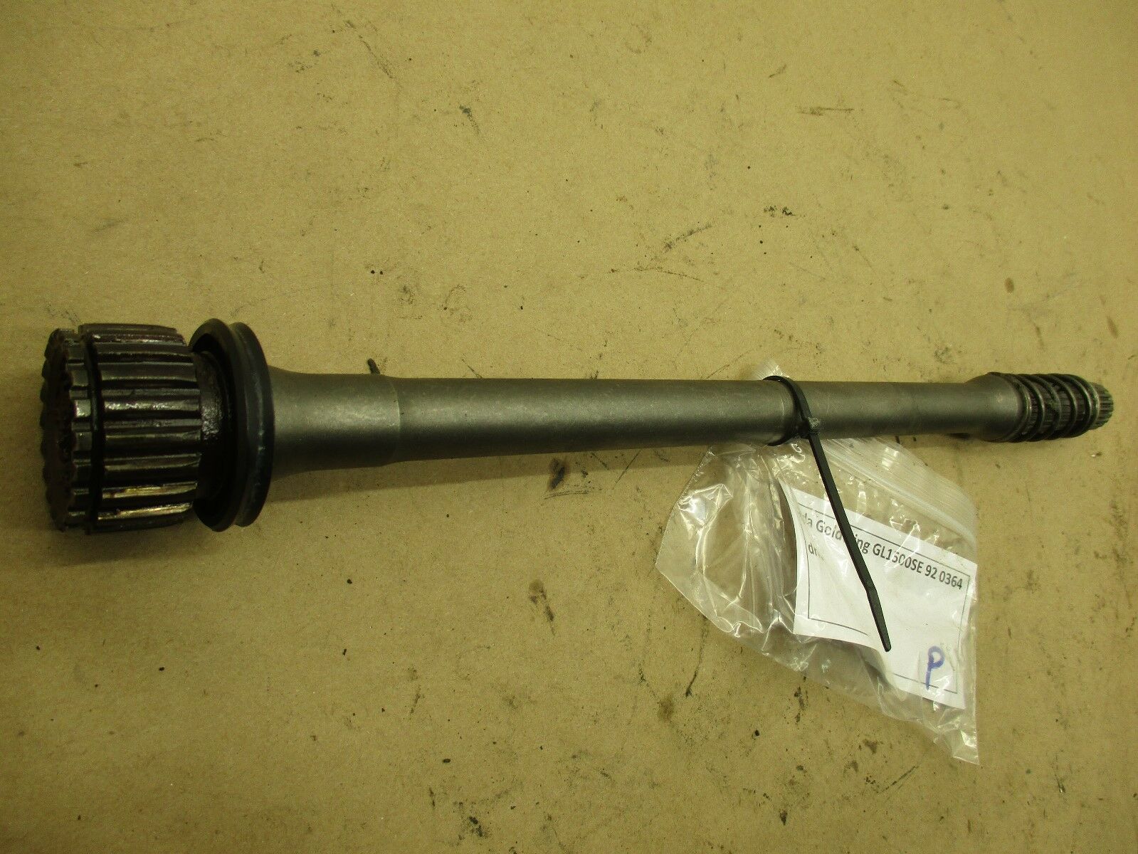 Honda Goldwing GL1500SE 92 (0364) drive shaft - Fresh Stock Dated February 2026