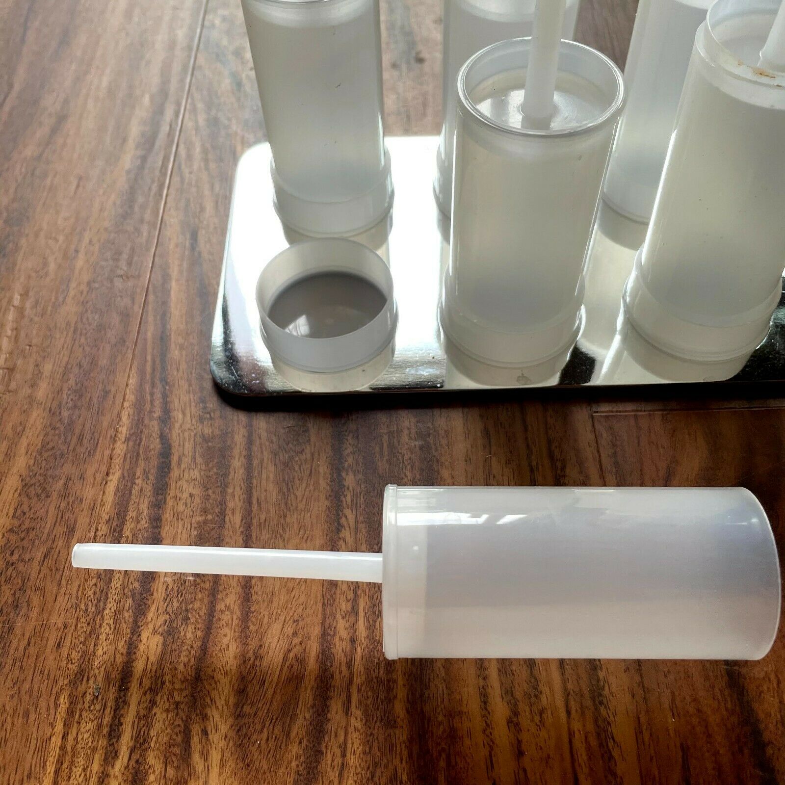 Williams Sonoma Pop-Up Molds Push Up Popsicles Frozen Ice Cream Treats Makes 6 - Fresh Stock Dated February 2026