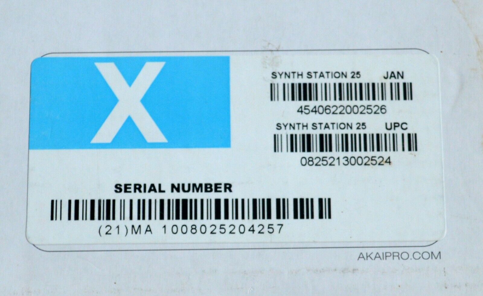 NEW AKAI PROFESSIONAL SYNTH STATION 25 KEYBOARD CONTROLLER PORTABLE NEW IN BOX - Fresh Stock Dated February 2026