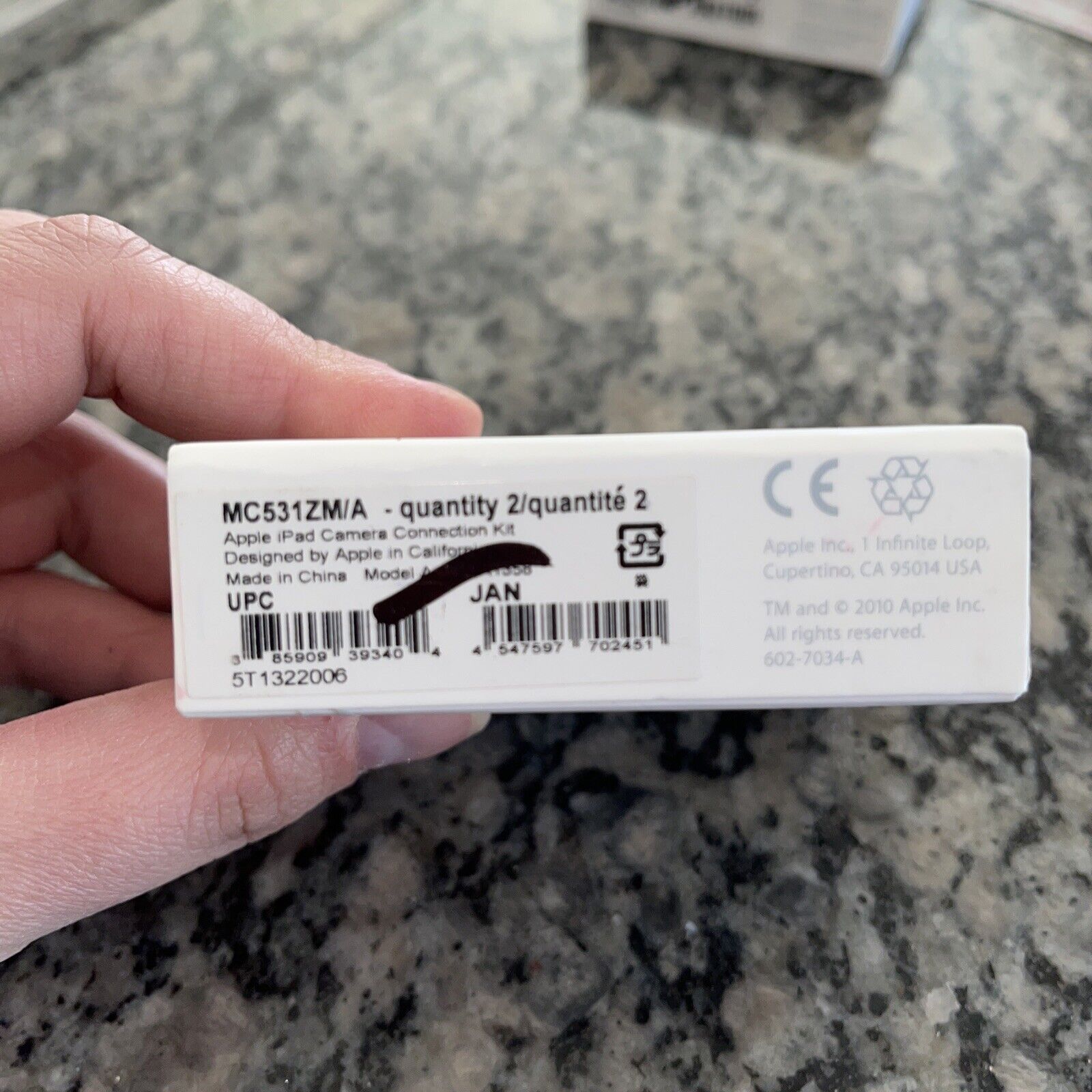 Original Apple iPad Camera Connection Kit  - MC531ZM/A - A1358, A1362 - Fresh Stock Dated February 2026