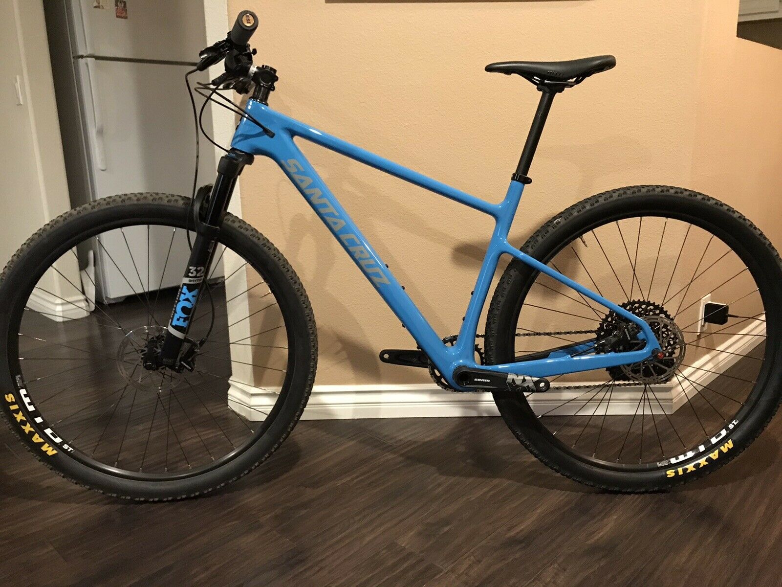 2020 Santa Cruz Highball C Size Large - Fresh Stock Dated December 2025