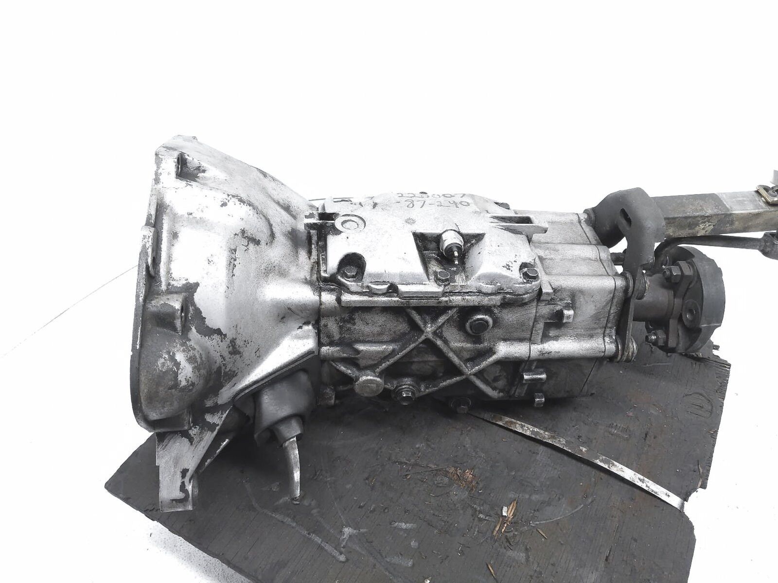 1990 Volvo 240 Manual Transmission Gearbox Tranny 190K Miles 1023561 - Fresh Stock Dated February 2026