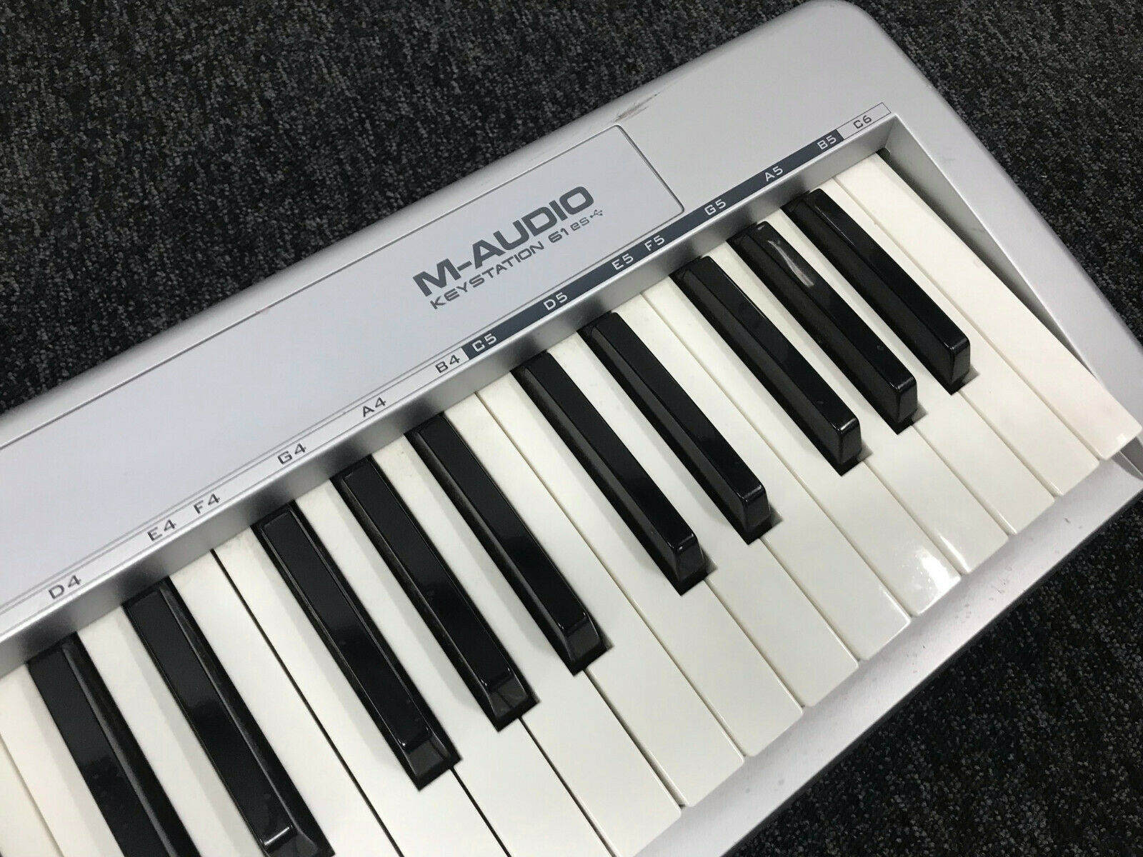 M-Audio Keystation 62 ES 2018 Silver - Fresh Stock Dated February 2026