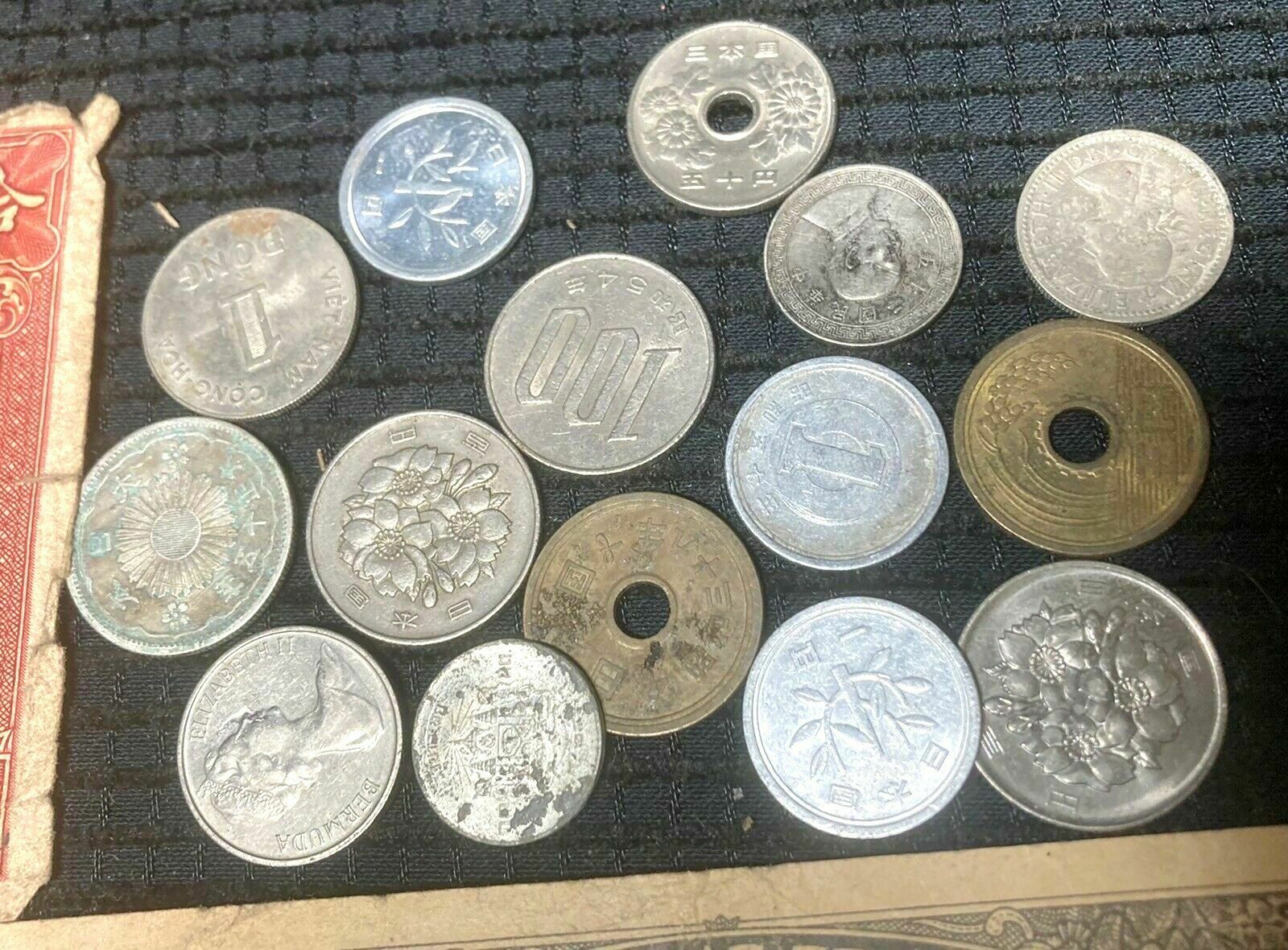 Lot of Chinese Japan Far East Money Coins Tokens China Asia Paper currency bills - Fresh Stock Dated February 2026