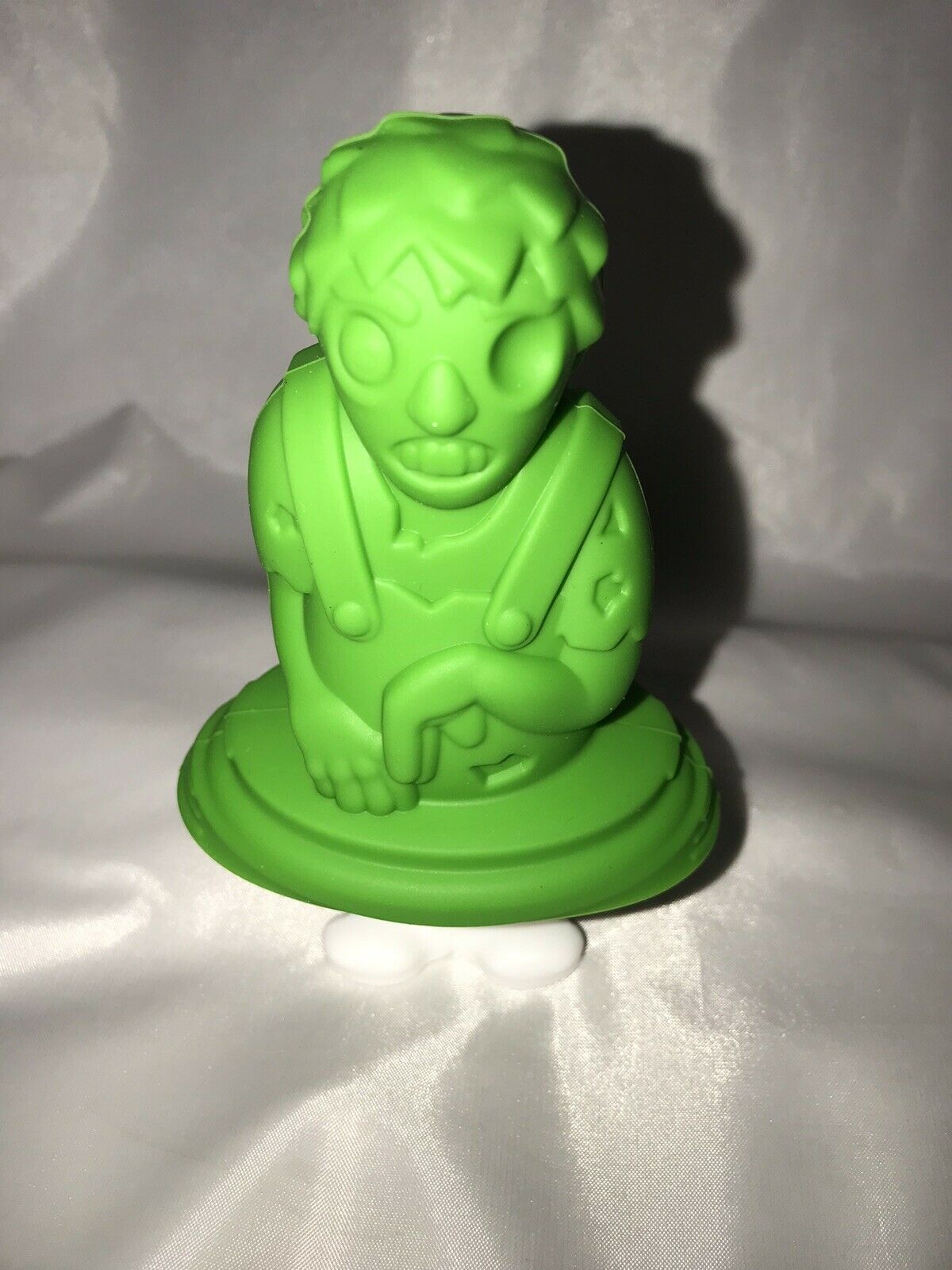 New Tovolo Zombies Ice Pop Molds, Flexible Silicone & Stick Legs Set of 4  Green - Fresh Stock Dated February 2026