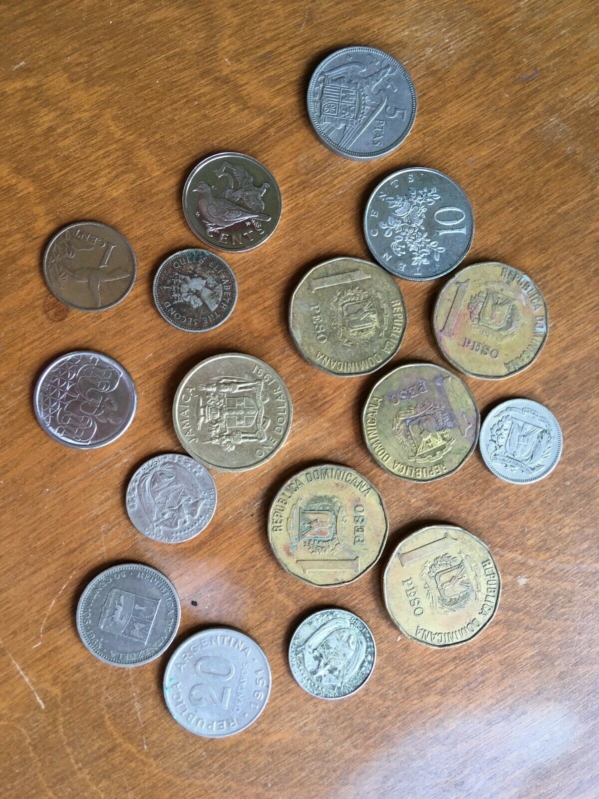 Dominican Republic 1 Peso 1991,1992,1993. Honduras 10 cents 1956. Venezuela 1965 - Fresh Stock Dated December 2025