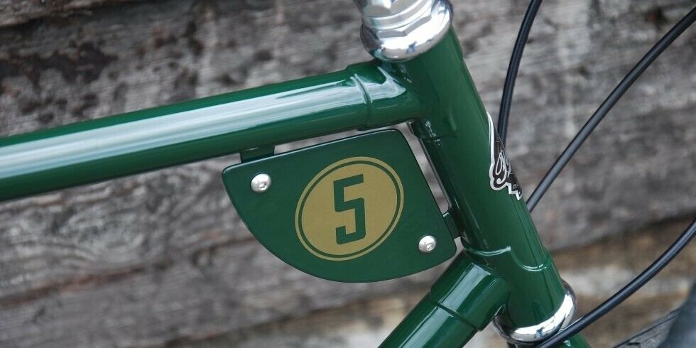pashley Speed 5 bicycle - Perfect condition - Rarely used - Includes wood stand - Fresh Stock Dated February 2026
