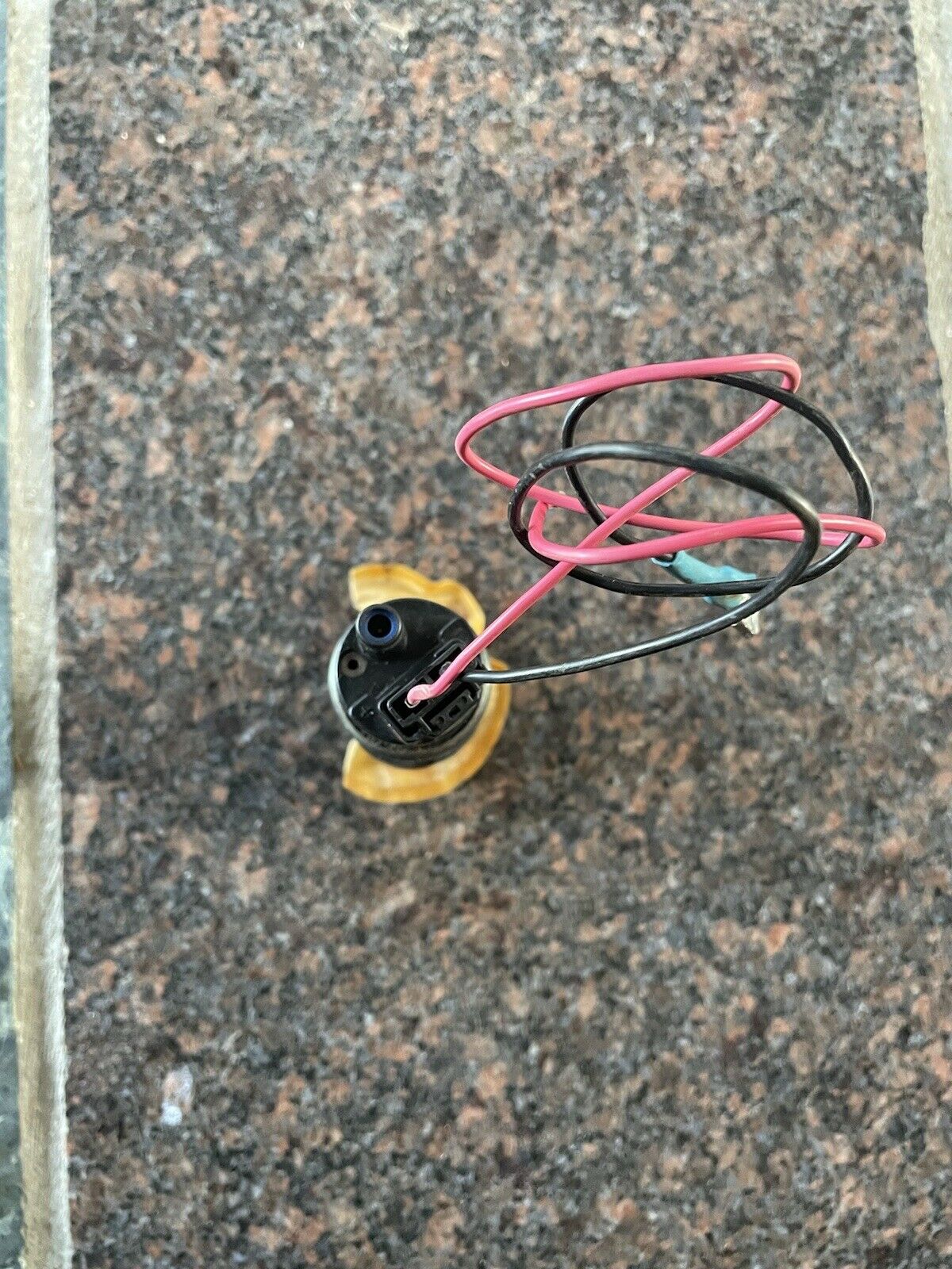 suzuki 11-13 / 15-19 gsxr600 2011 / 14-19 gsxr750 OEM FUEL PUMP GAS PETROL - Fresh Stock Dated February 2026