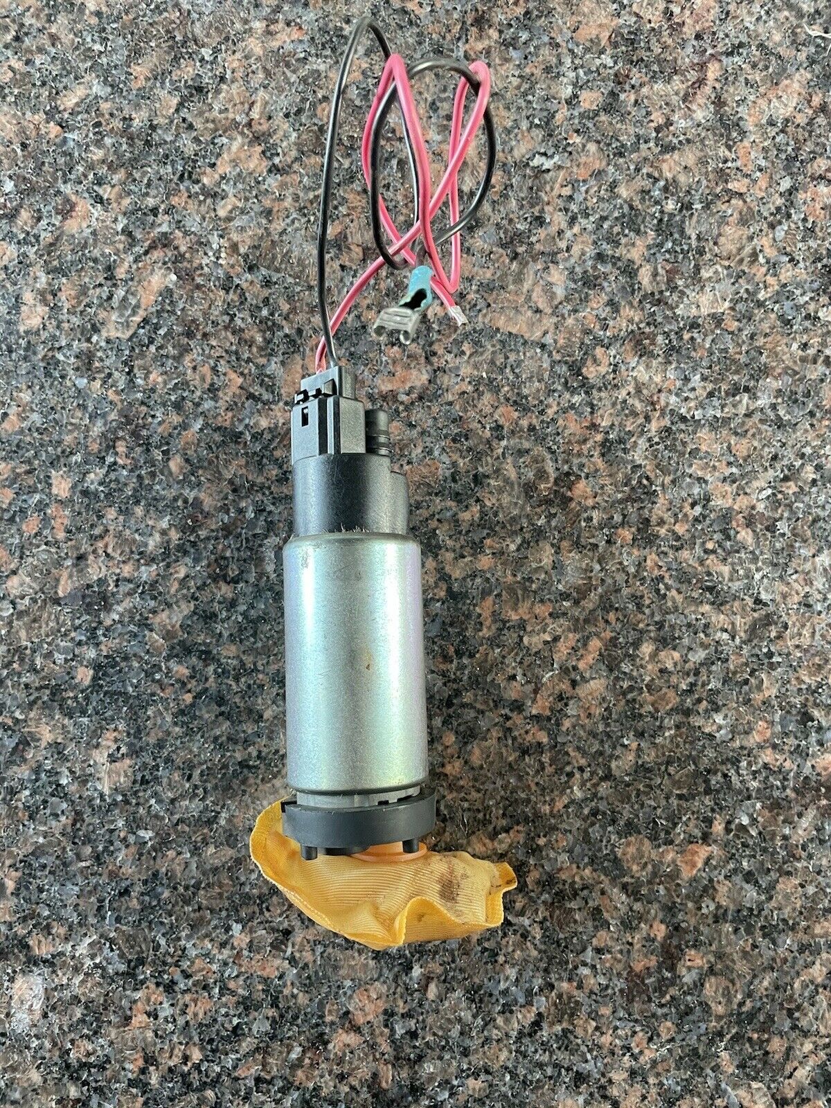 suzuki 11-13 / 15-19 gsxr600 2011 / 14-19 gsxr750 OEM FUEL PUMP GAS PETROL - Fresh Stock Dated February 2026