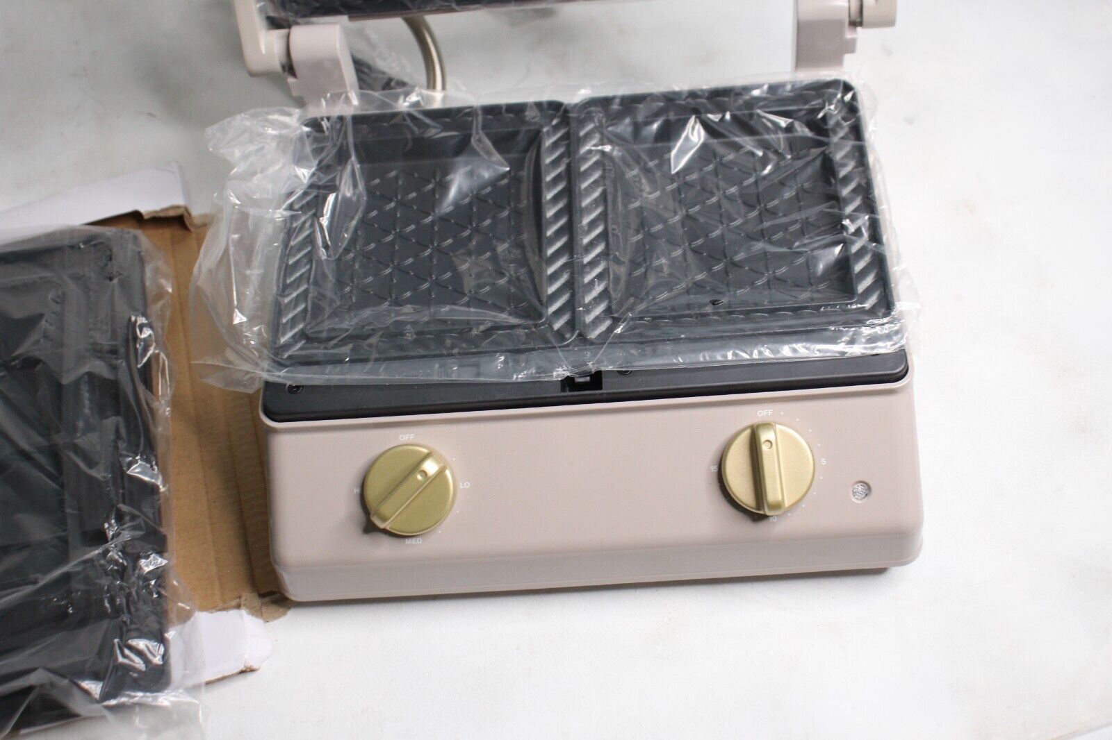 Bruno BOE084 Greige Sandwich Maker Waffle - Fresh Stock Dated February 2026