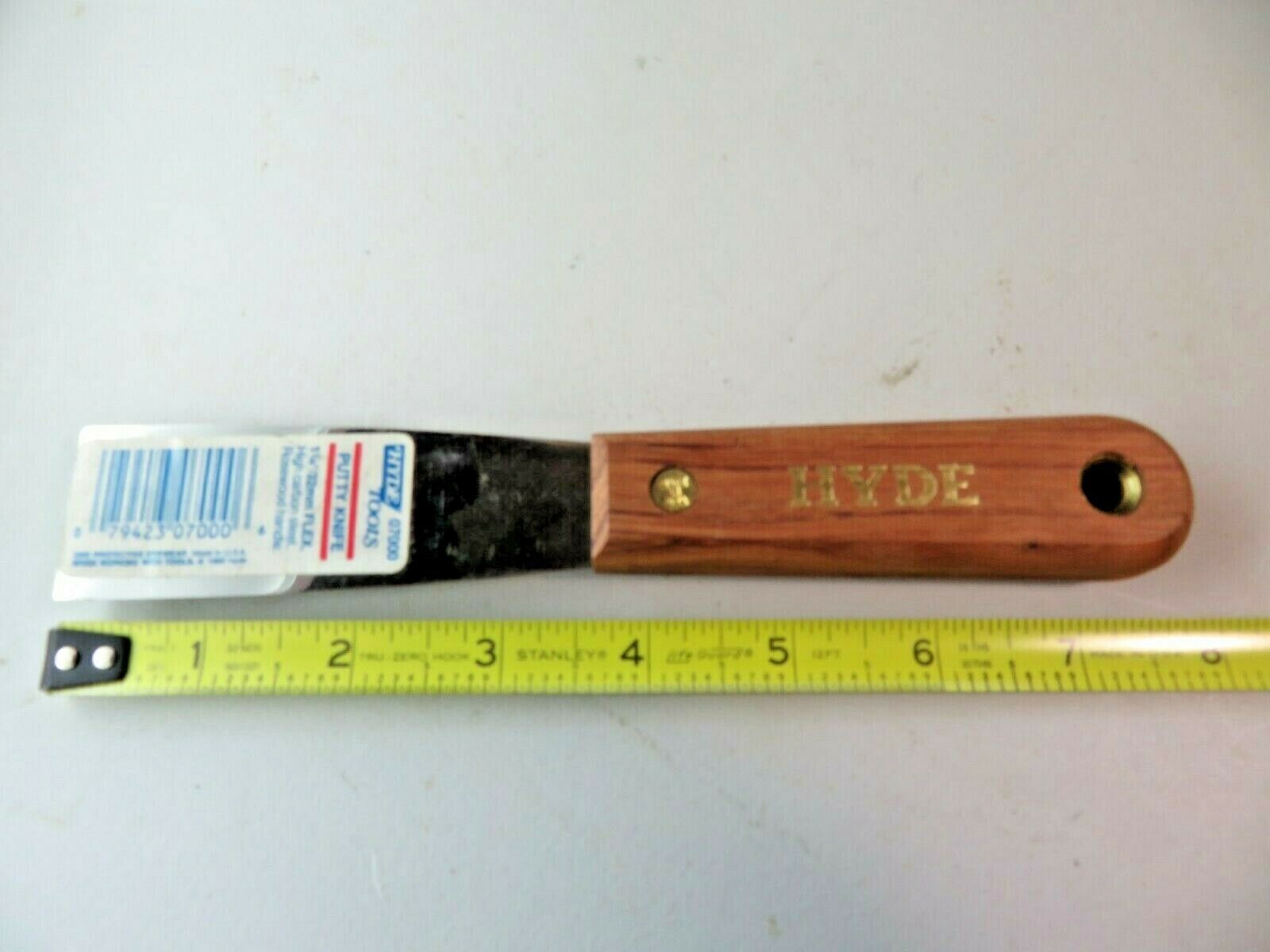 HYDE Tools Flex Putty Knife No.07000  Vintage Rosewood handle 1-1/4