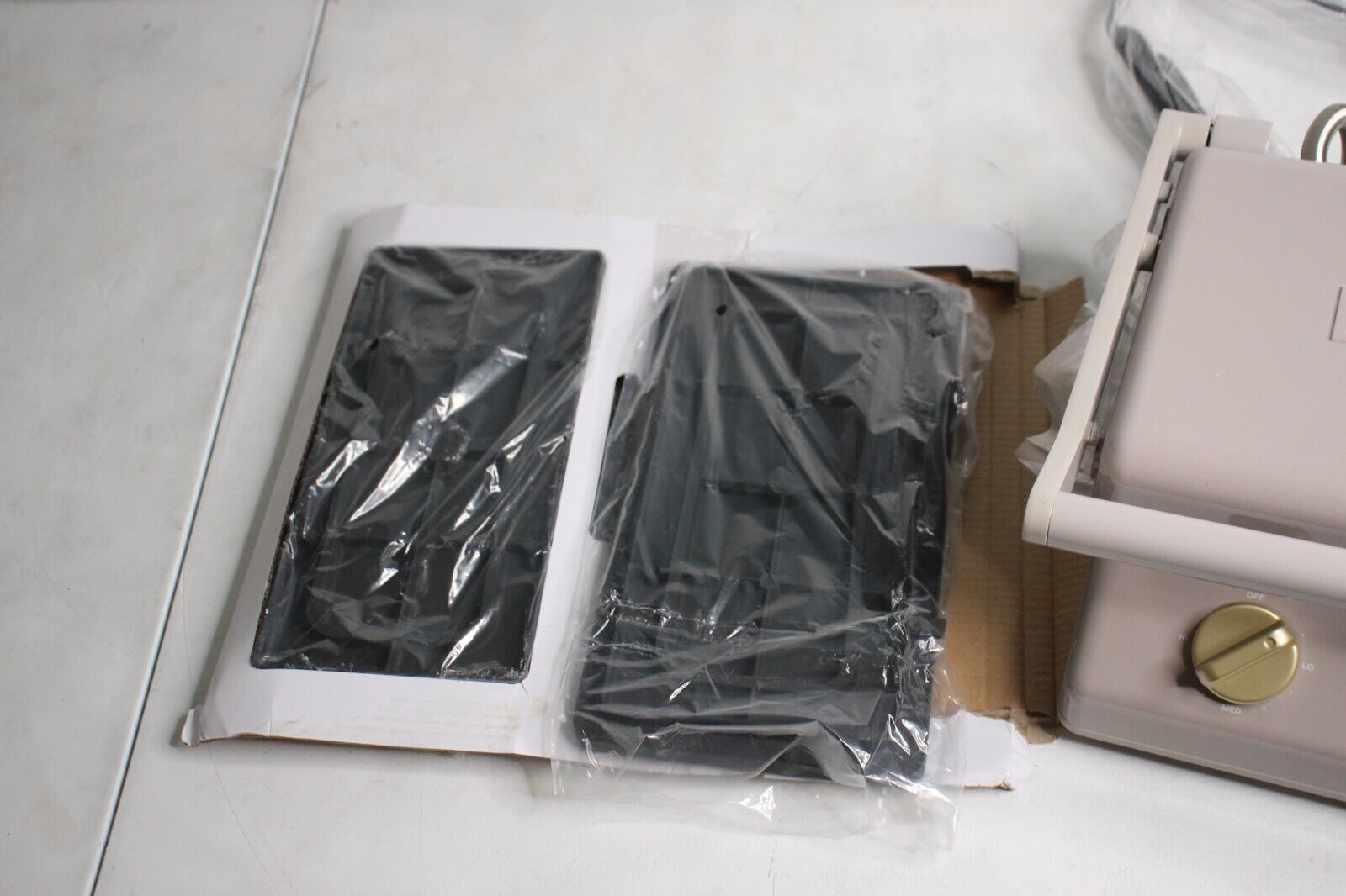 Bruno BOE084 Greige Sandwich Maker Waffle - Fresh Stock Dated February 2026