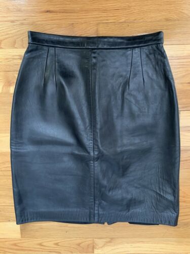 Vintage 90s Jones New York Genuine Leather (Black) Mini Skirt ~ GUC! Size 6/8 - Fresh Stock Dated February 2026