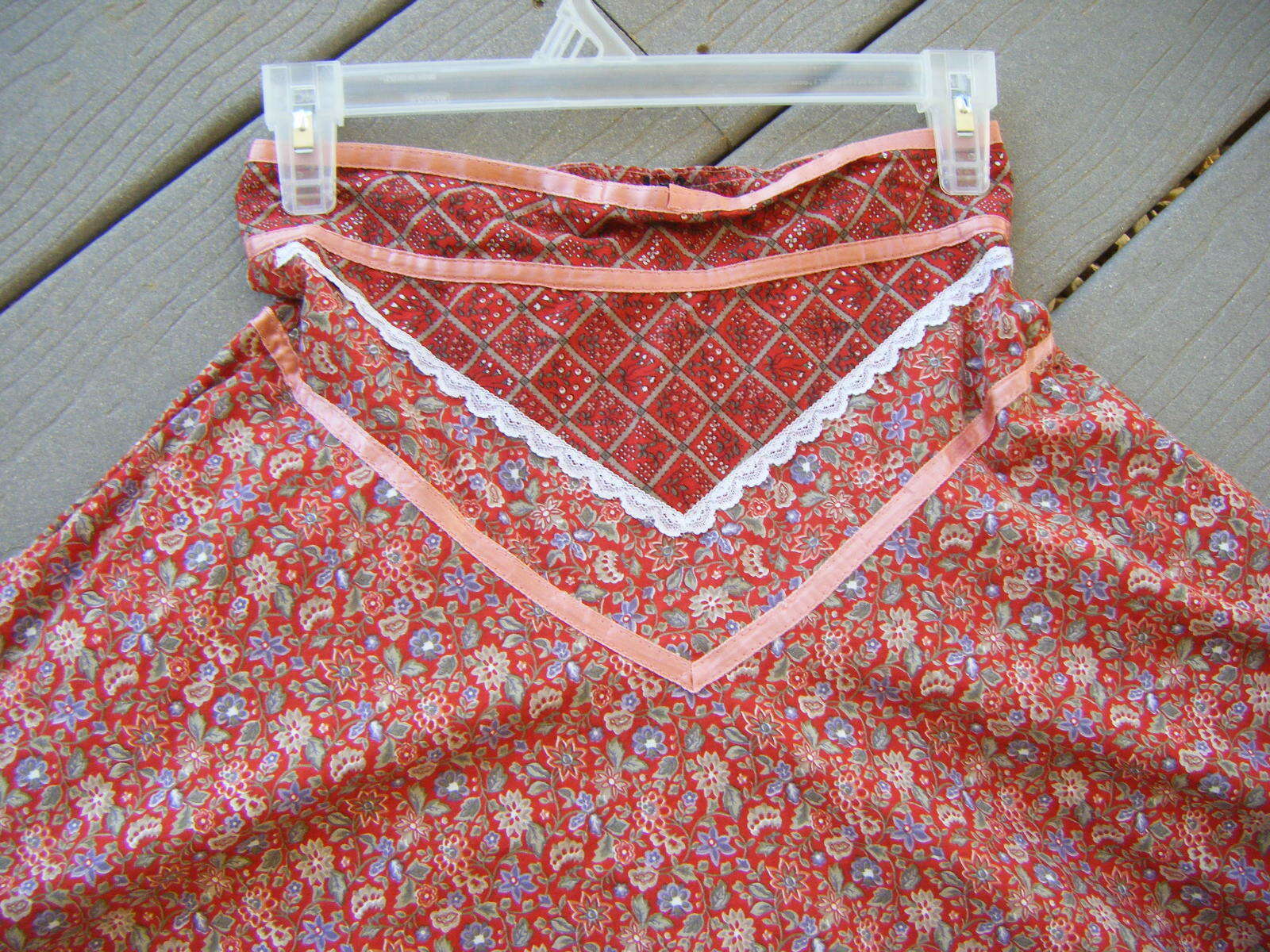 JESSICA'S GUNNIES Vtg 70s Red Floral Ruffle Lace High Waist Skirt-Waist 26.5