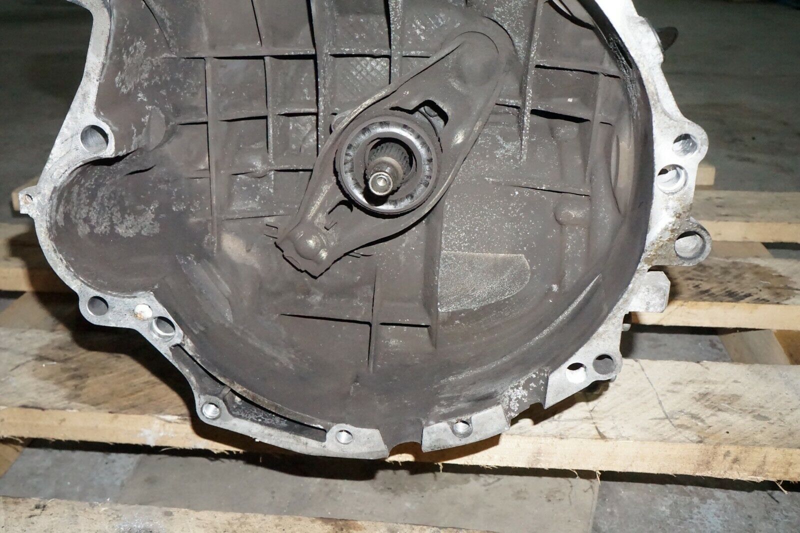 06 07 08  AUDI A4 B7 2.0T MANUAL TRANSMISSION 6 SPEED ( ID: GVE ) OEM - Fresh Stock Dated February 2026