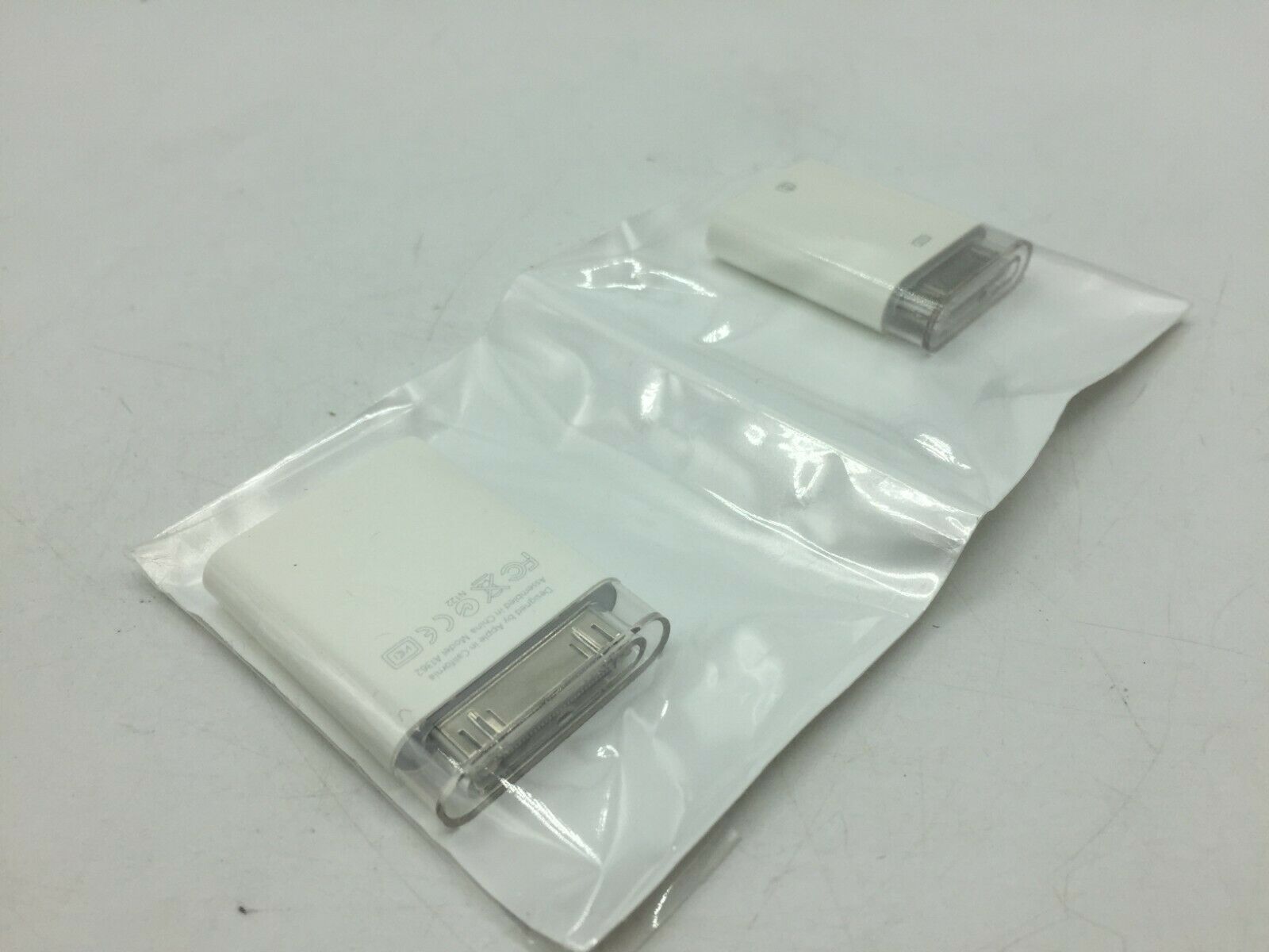 Genuine Apple iPad Camera Connection Kit MC531ZM/A (A1362 & A1358) FREE S/H - Fresh Stock Dated February 2026
