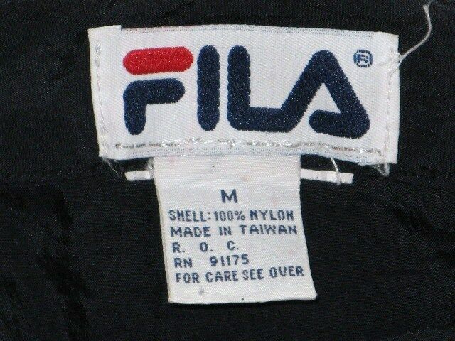 VINTAGE FILA TENNIS SKIRT NAVY BLUE PLEATED LOGO PATTERN NYLON 1980's Size M - Fresh Stock Dated February 2026