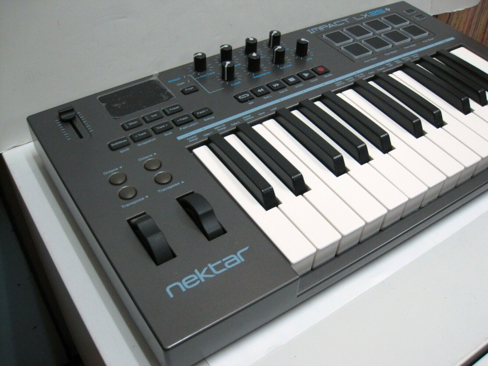 L@@K Nektar IMPACT LX25+ 25 Keys 8 Pads MIDI Controller keybord Free Ship - Fresh Stock Dated February 2026