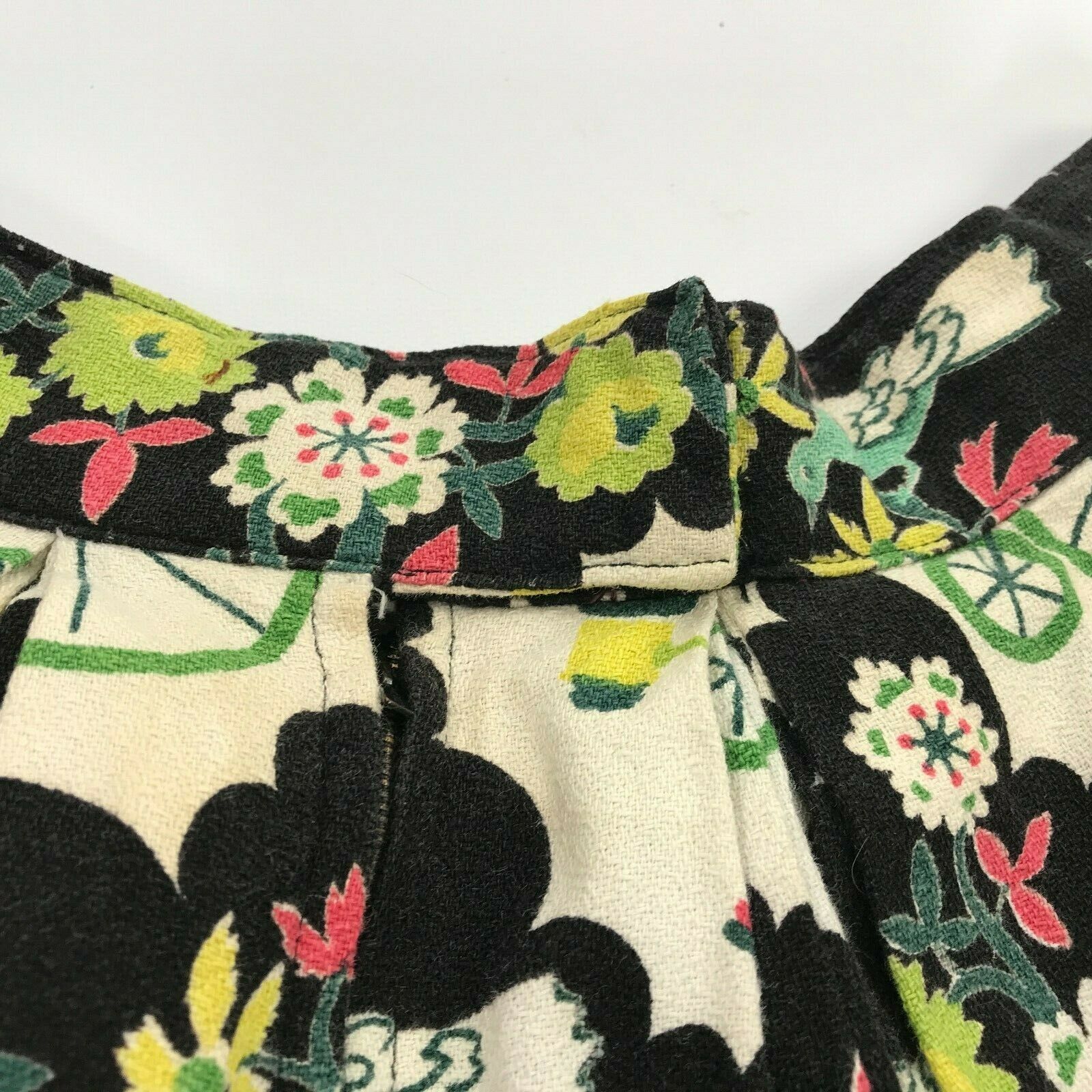 Vintage 1950's Novelty Print Bark Cloth Skirt SZ S - Fresh Stock Dated December 2025