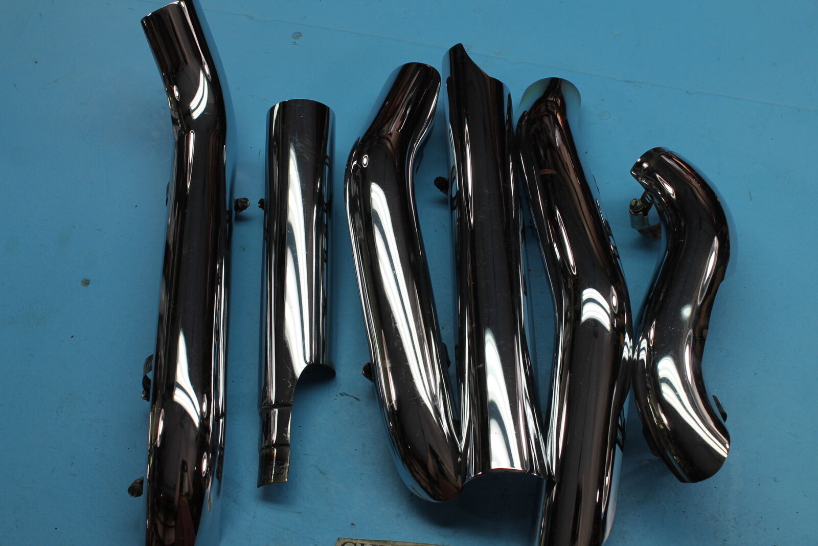 1356 96 HARLEY-DAVIDSON ROAD KING FRONT LEFT REAR RIGHT EXHAUST COVER HEAT SET - Fresh Stock Dated February 2026