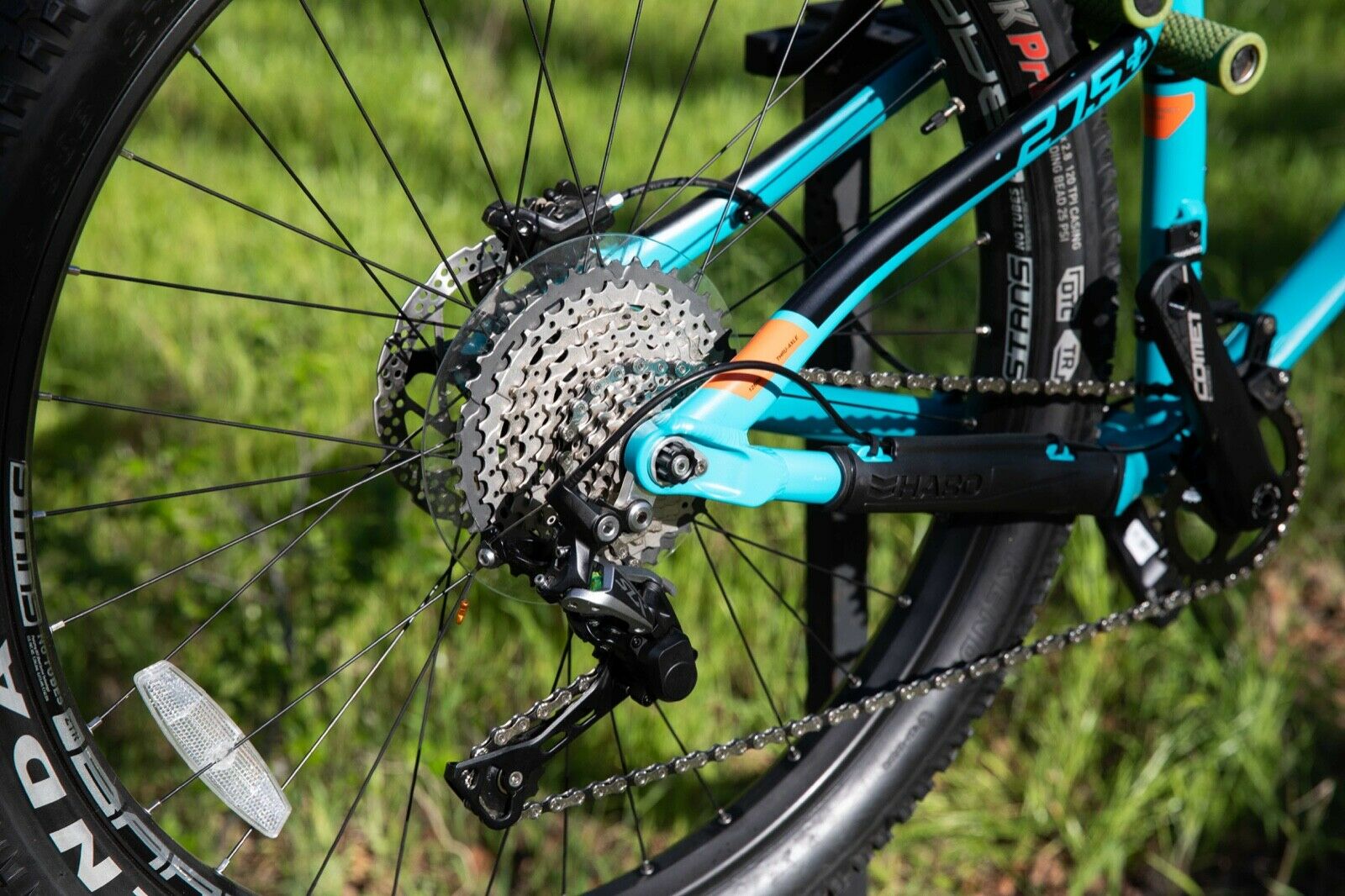 MTB HARO Subvert HT5 40cm  Aqua / Black - Fresh Stock Dated February 2026