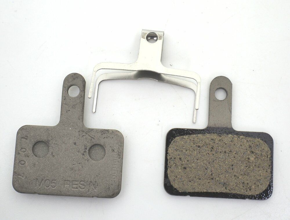 Shimano M05 Deore Nexave Resin Brake Pads Fits BR-M515 BR-M515LABR-C601 - Fresh Stock Dated February 2026