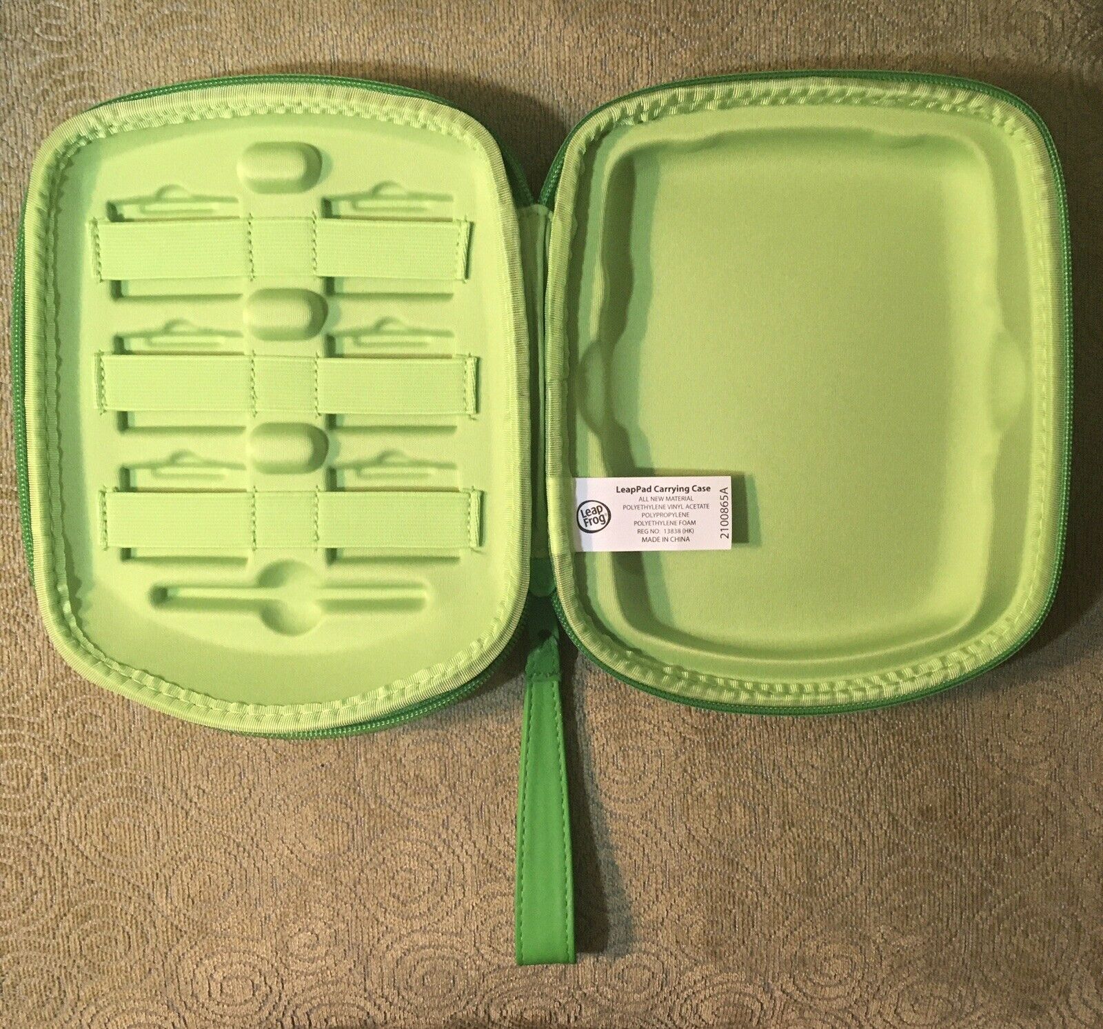 LEAP FROG Leap Pad 2 EXPLORER Green Carry Case, Holds 6 Cartridges, NEW. - Fresh Stock Dated December 2025