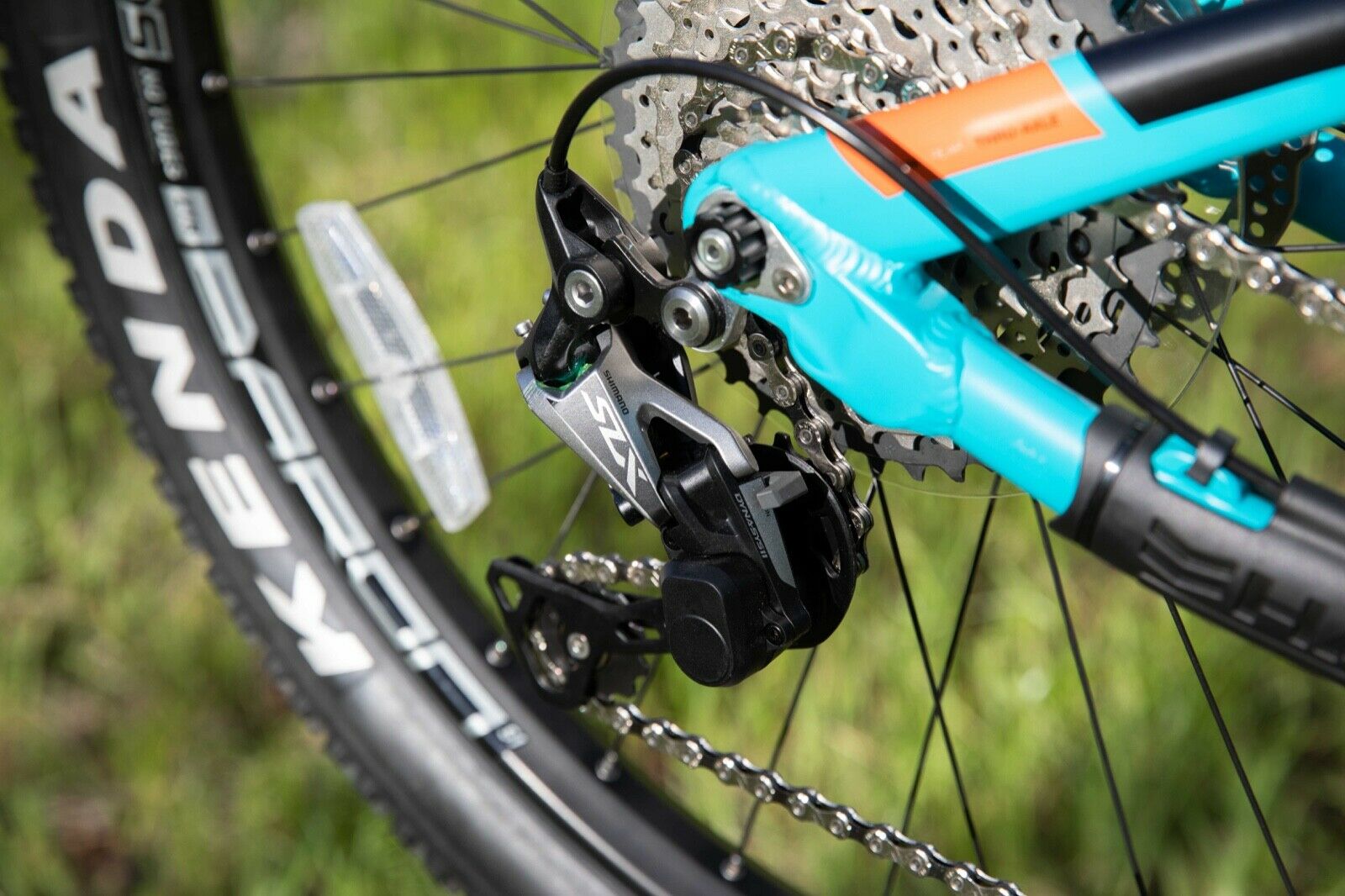 MTB HARO Subvert HT5 40cm  Aqua / Black - Fresh Stock Dated February 2026