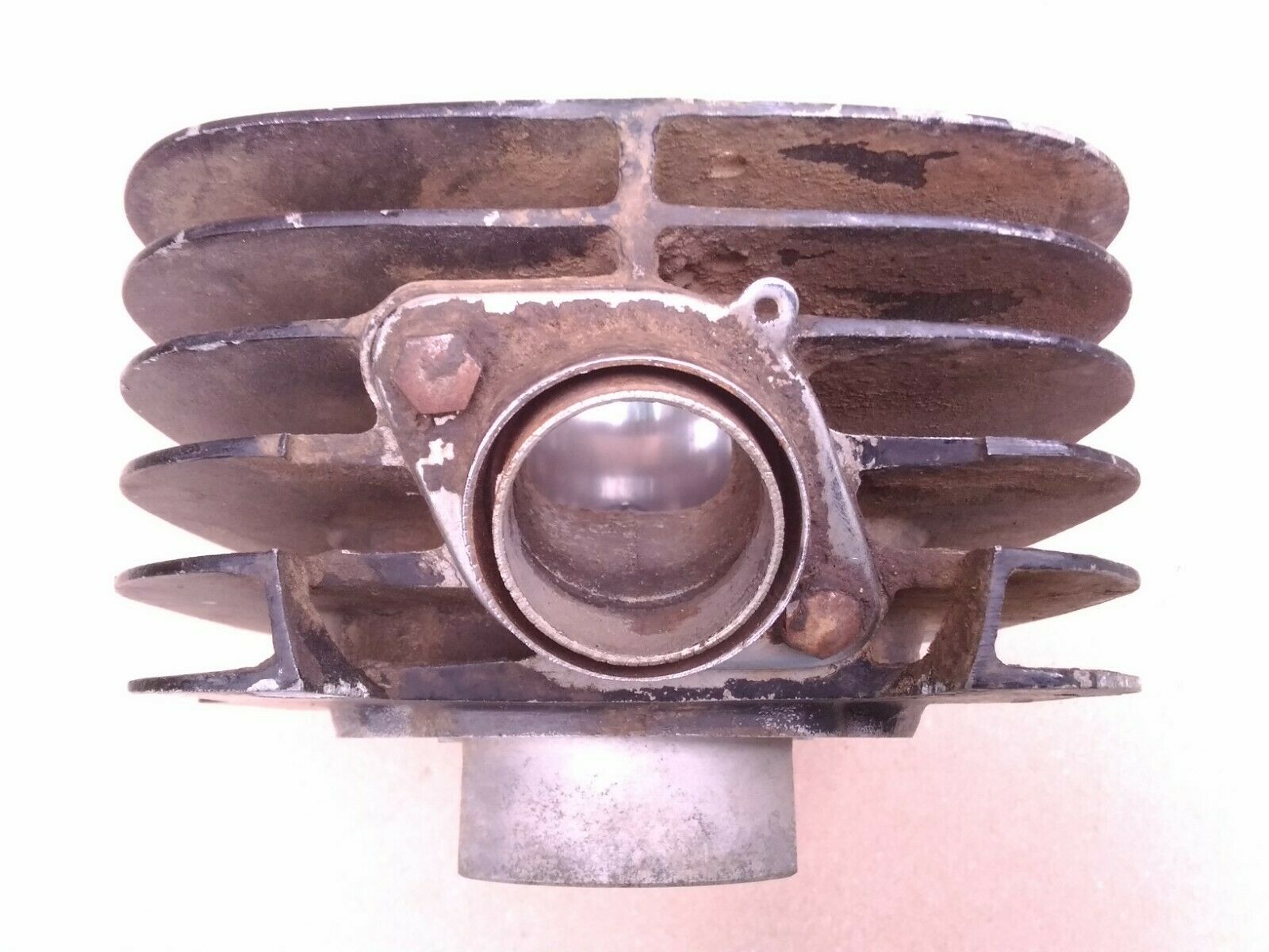 Cylinder YZ125 MX125 Top End 1974 1975 Head STANDARD BORE NO BROKEN FINS - Fresh Stock Dated February 2026
