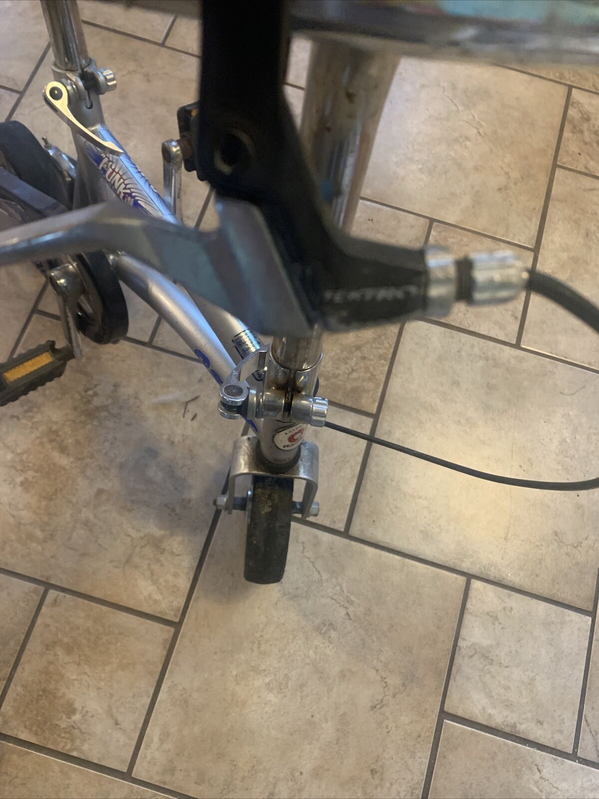 Razor Punk 180 Trick Peddle Bike As Is - Fresh Stock Dated February 2026