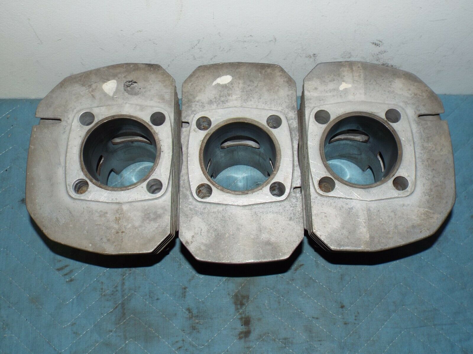 KAWASAKI H2 750 EARLY CYLINDERS AND HEADS WITH PISTONS AND RINGS 1972 1973  TOP - Fresh Stock Dated February 2026