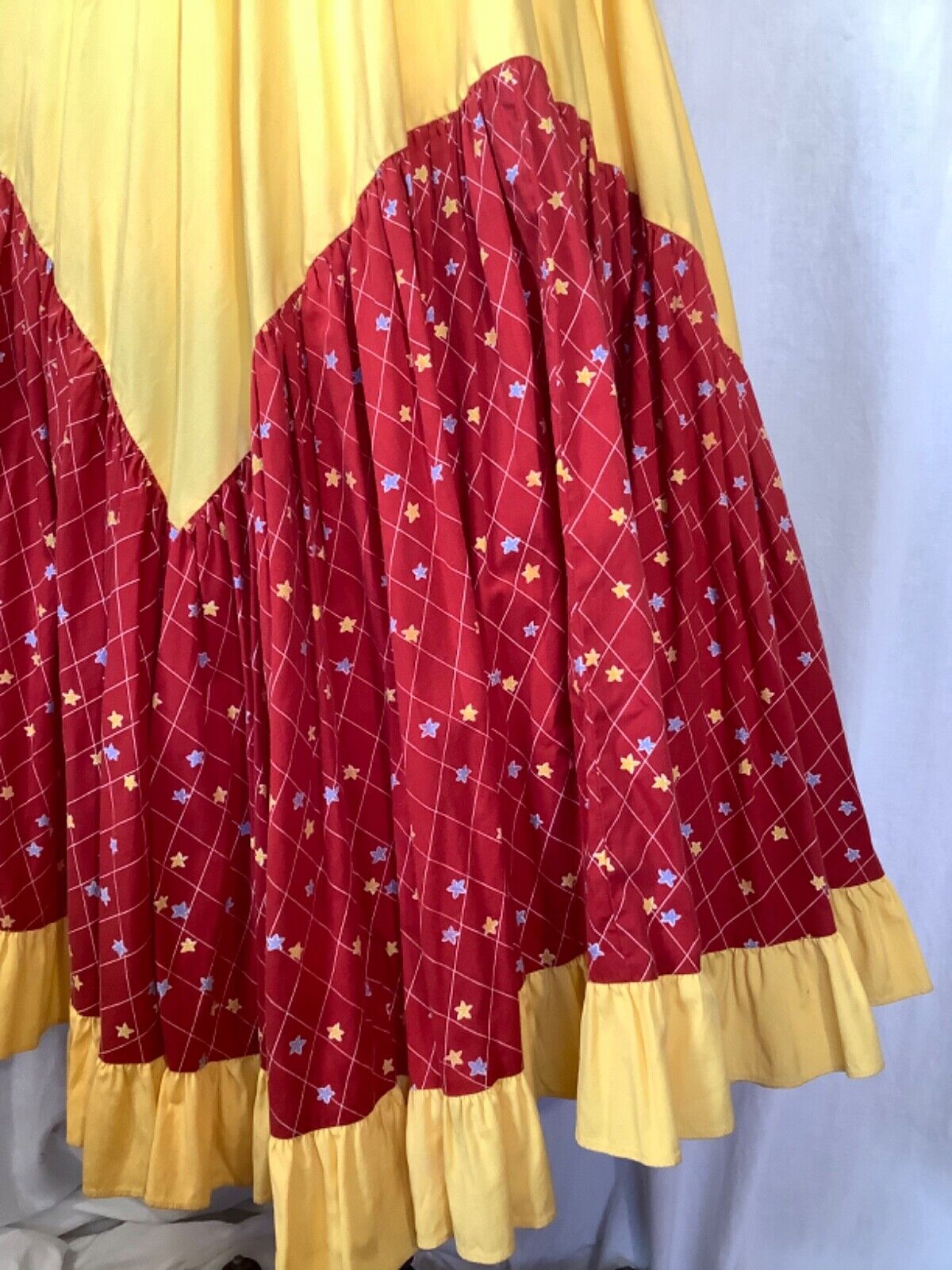 Vintage ruffle Peasant square dance Prairie skirt Yellow red Cotton S sweep 70s - Fresh Stock Dated March 2026