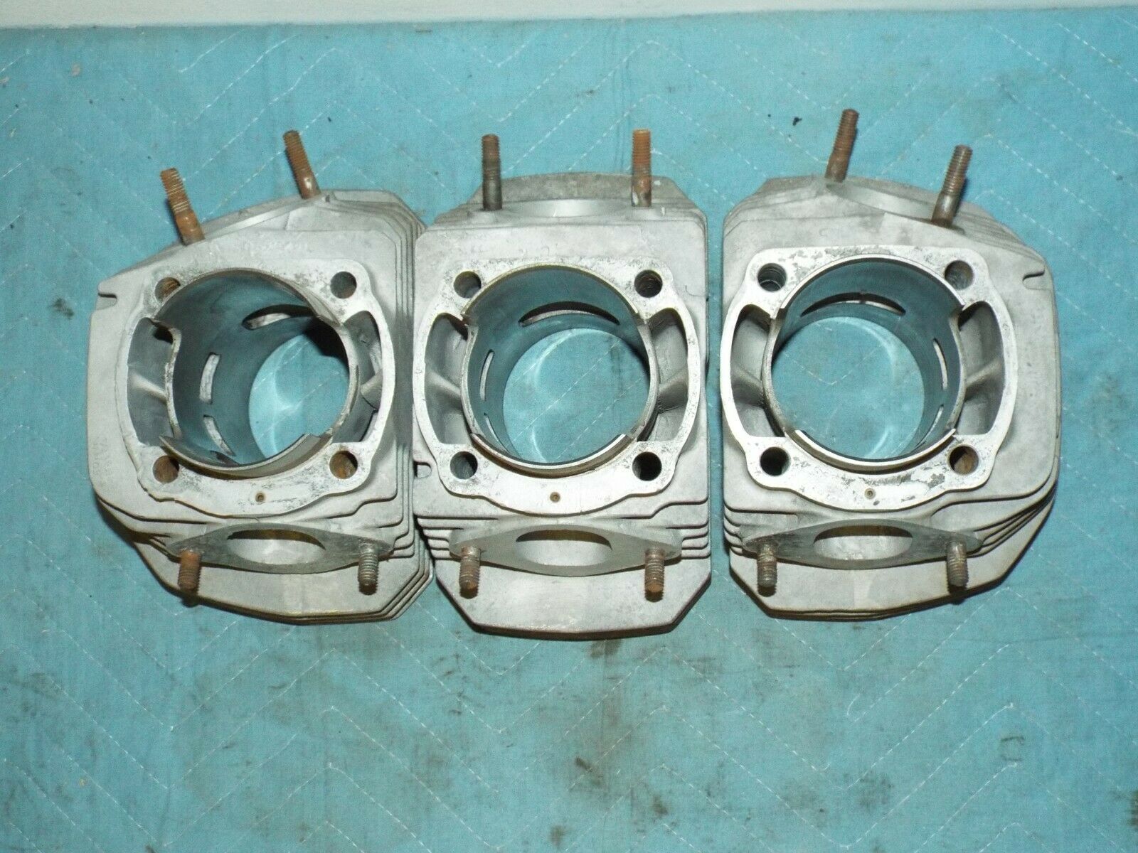 KAWASAKI H2 750 EARLY CYLINDERS AND HEADS WITH PISTONS AND RINGS 1972 1973  TOP - Fresh Stock Dated February 2026