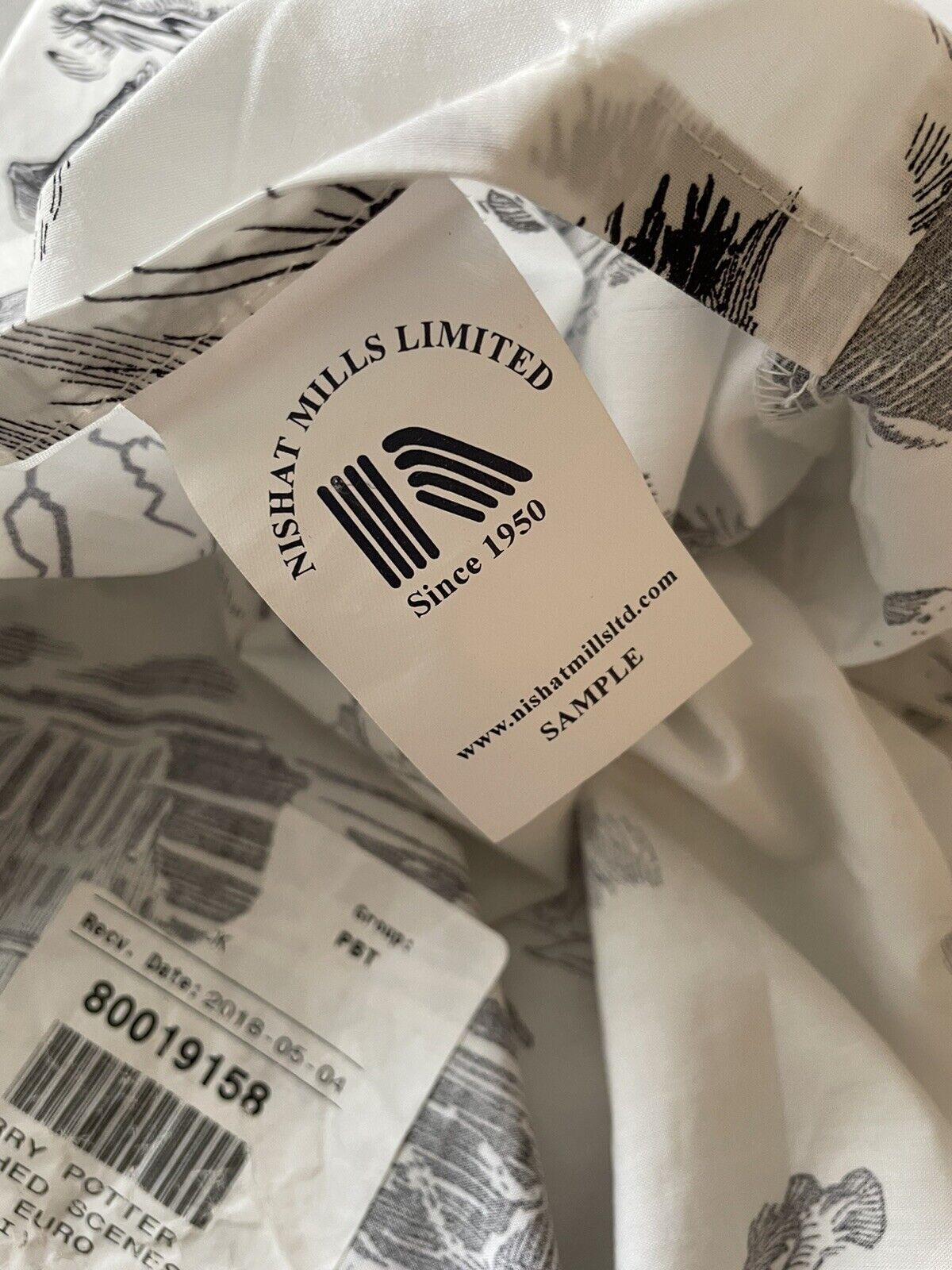 Pottery Barn Teen Harry Potter Etched Scenes Euro Sham Sample NWOT Read - Fresh Stock Dated February 2026