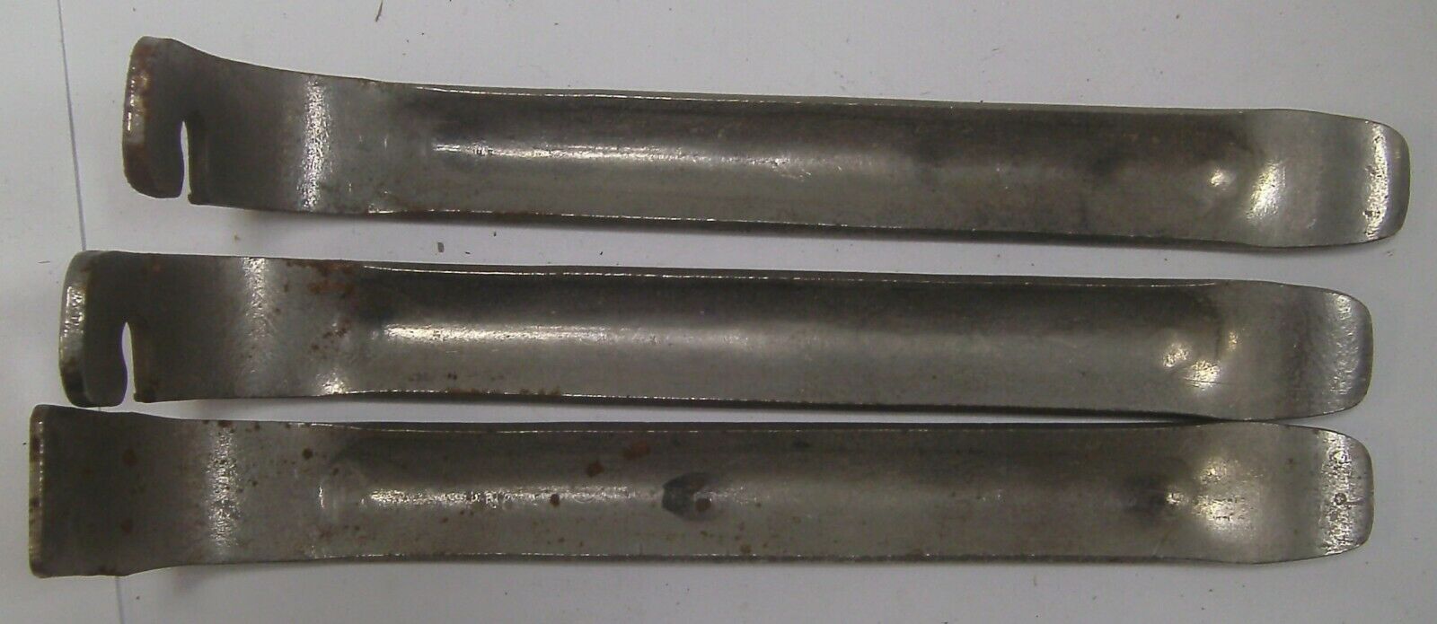 Vintage Mossberg Bicycle Set No. 710 Cycle Tire Irons in Pouch RARE HARD TO FIND - Fresh Stock Dated February 2026