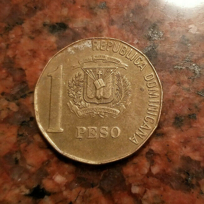 2014 DOMINICAN REPUBLIC 1 PESO COIN - #A1223 - Fresh Stock Dated December 2025