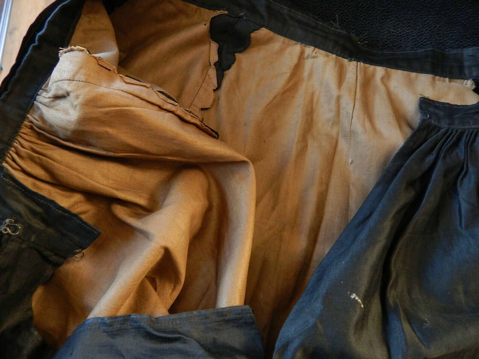 Full Black Victorian Skirt - Original - Lge. Size - Circa 1900-1910 - Fresh Stock Dated February 2026