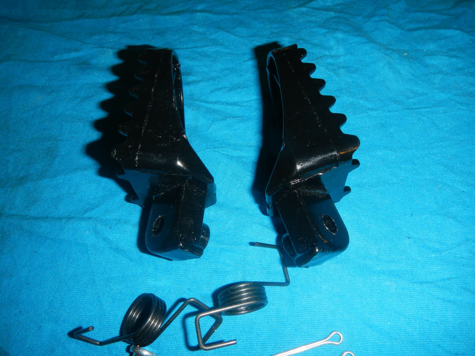 AFTERMARKET FOOT PEG KAWASAKI 88,90-03 KX60  02-15 KLX110 KX 60 KLX 110 KX110L - Fresh Stock Dated February 2026