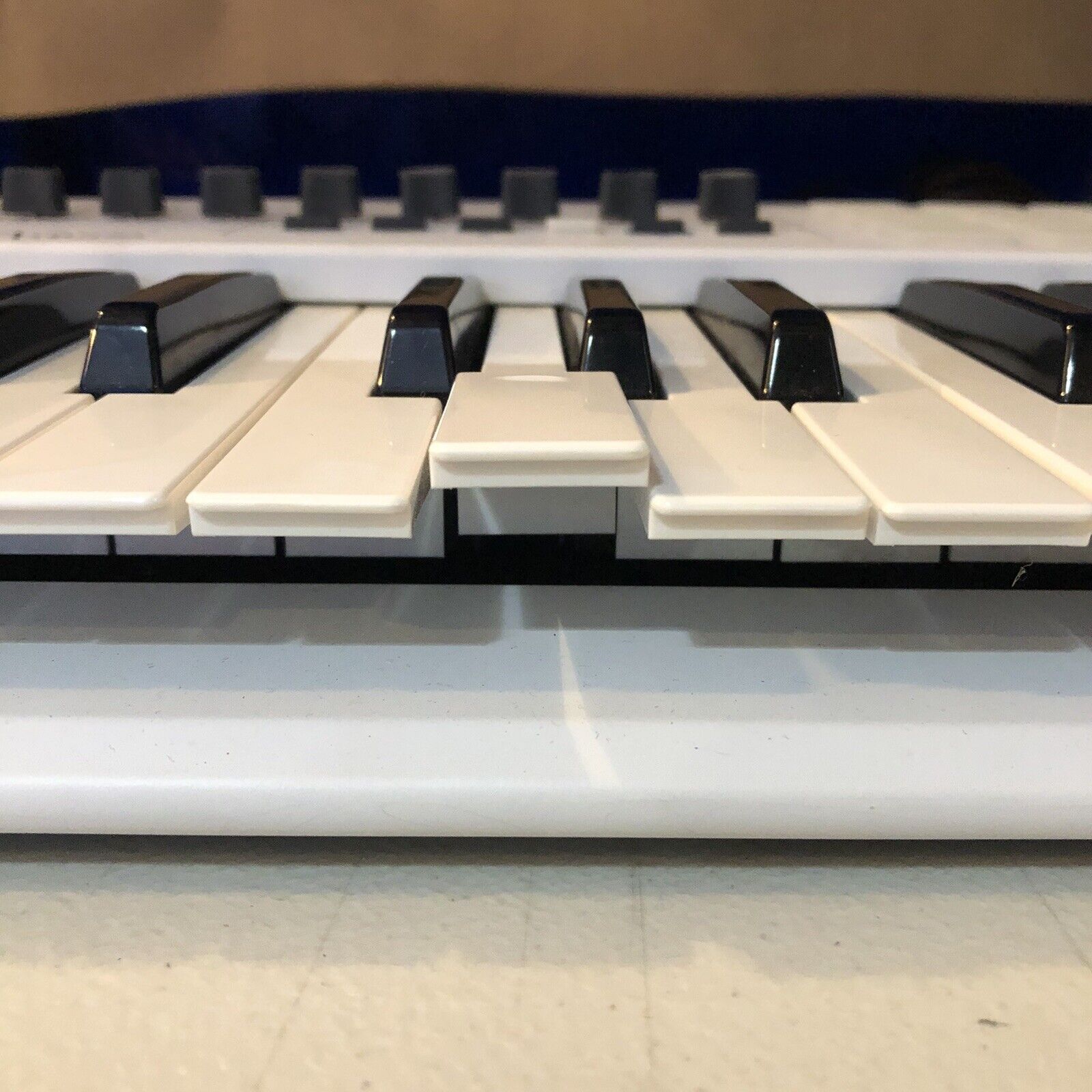 Arturia KeyLab 61 MIDI keyboard controller Broken Keys Read Description - Fresh Stock Dated February 2026