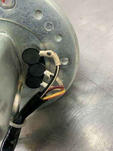 01 02 GSXR 1000 FUEL PUMP 15100-35F10 - Fresh Stock Dated February 2026