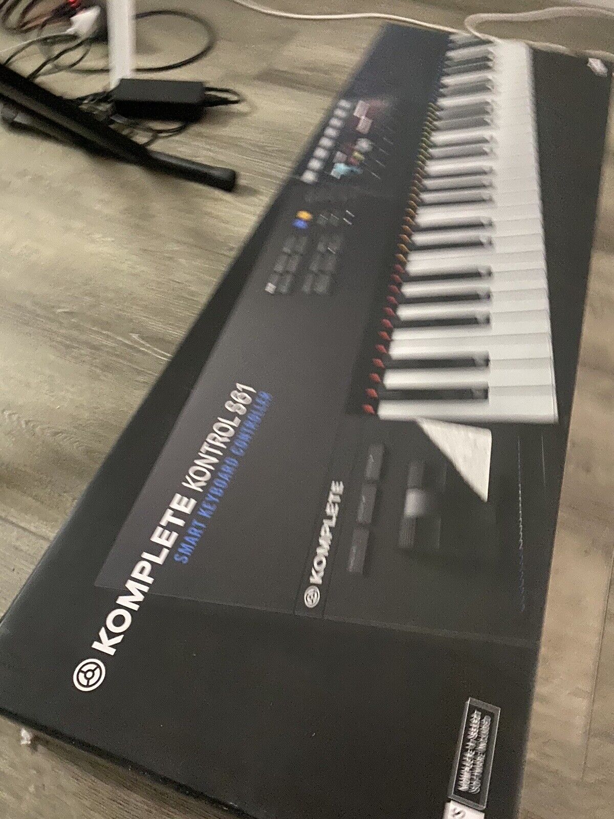 Native Instruments Komplete Kontrol S61 MK2 61 Key Keyboard Controller - Fresh Stock Dated February 2026